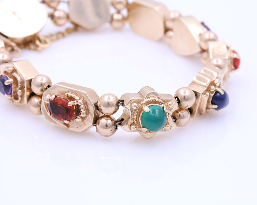 14K Yellow Gold Bracelet with Placed Gemstone