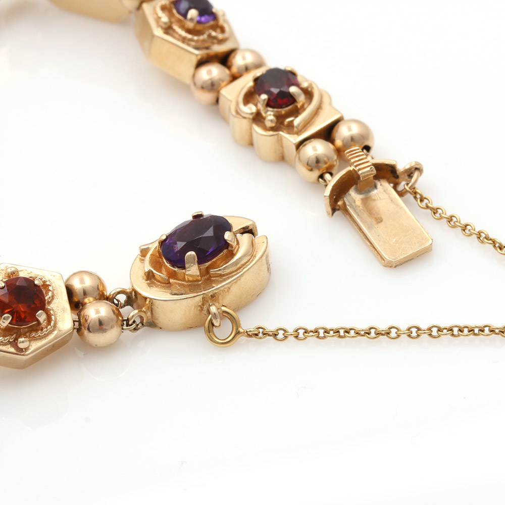 14K Yellow Gold Bracelet with Placed Gemstone
