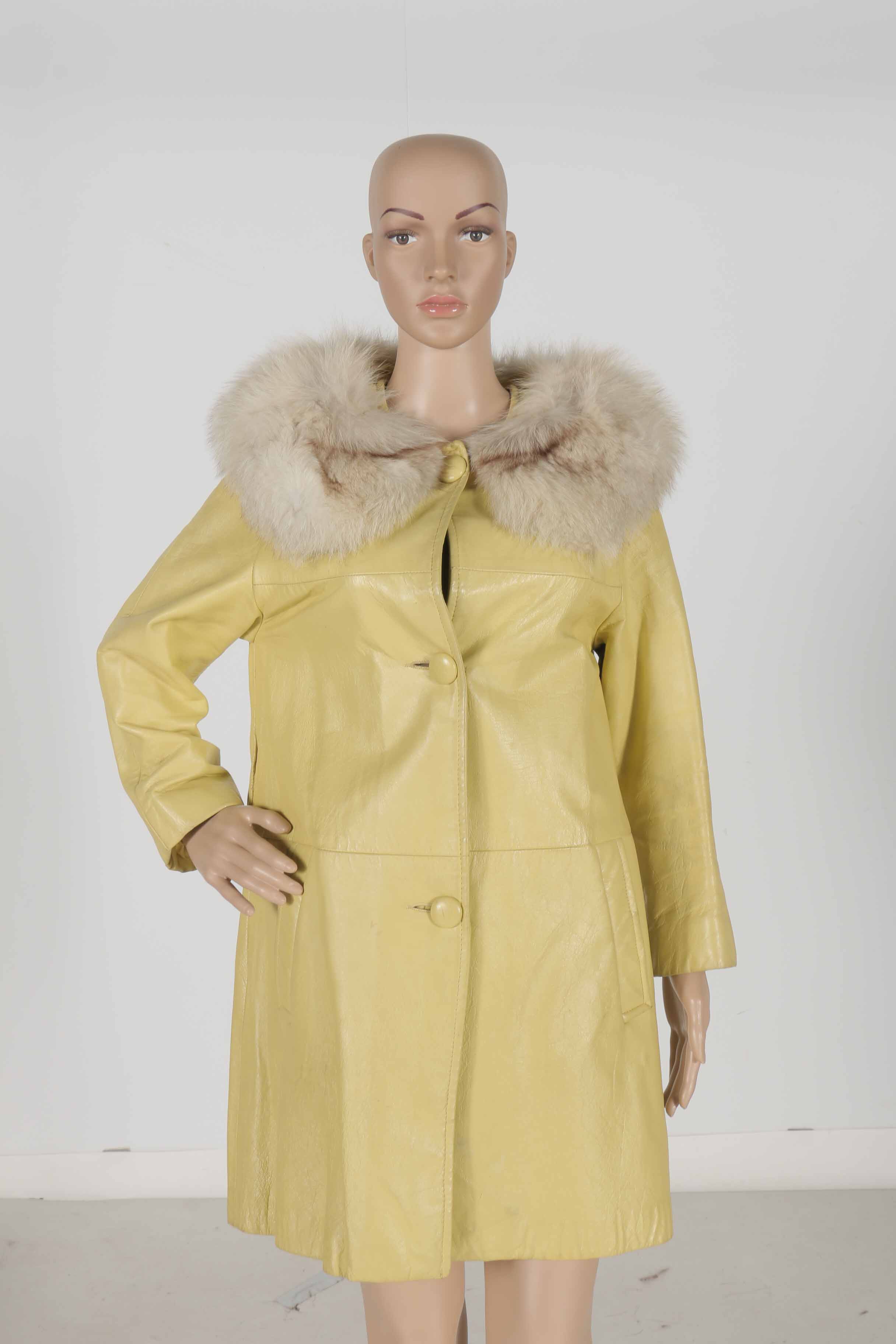 Woman's  Overcoat with Faux Fur Collar