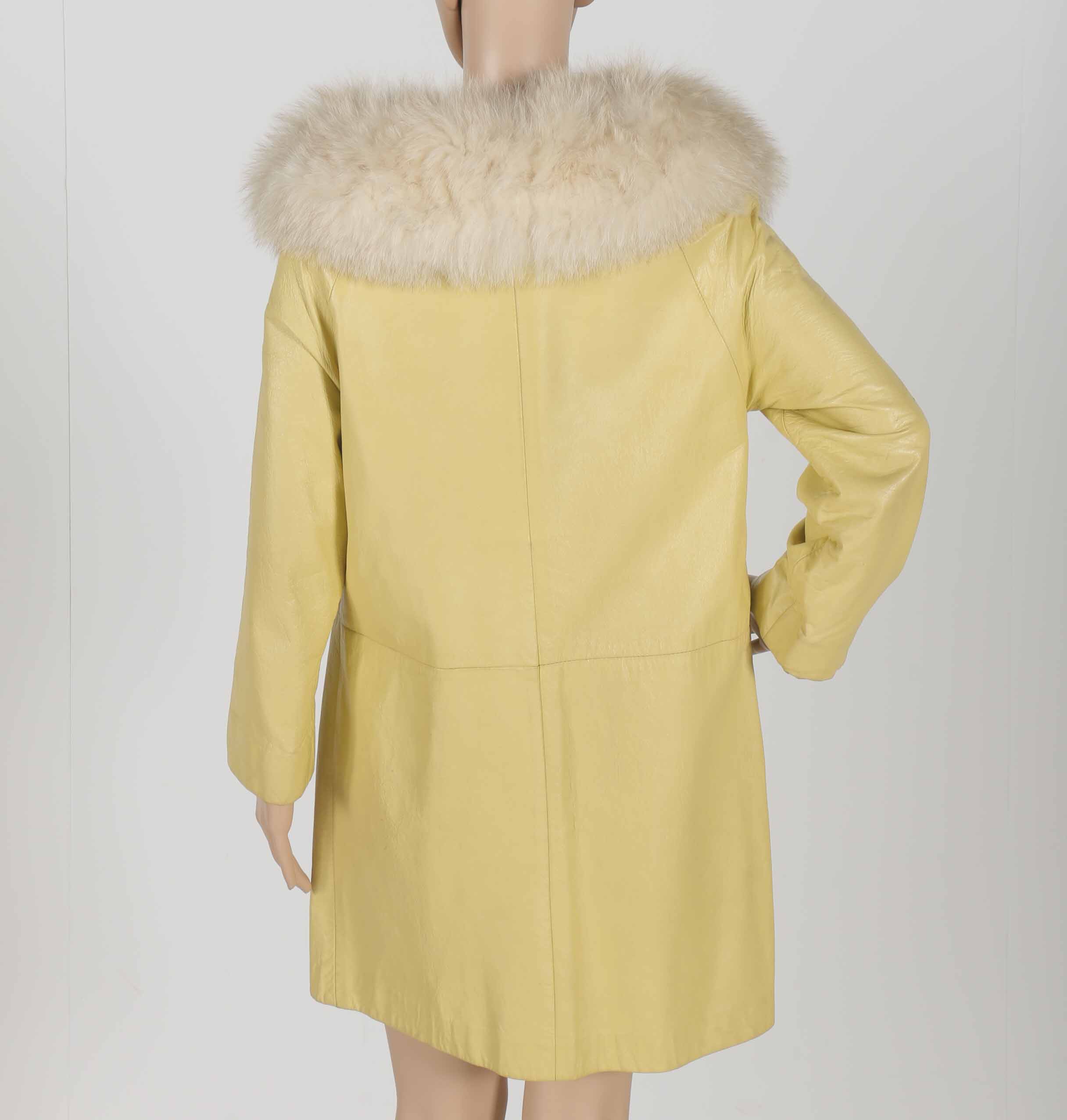 Woman's  Overcoat with Faux Fur Collar