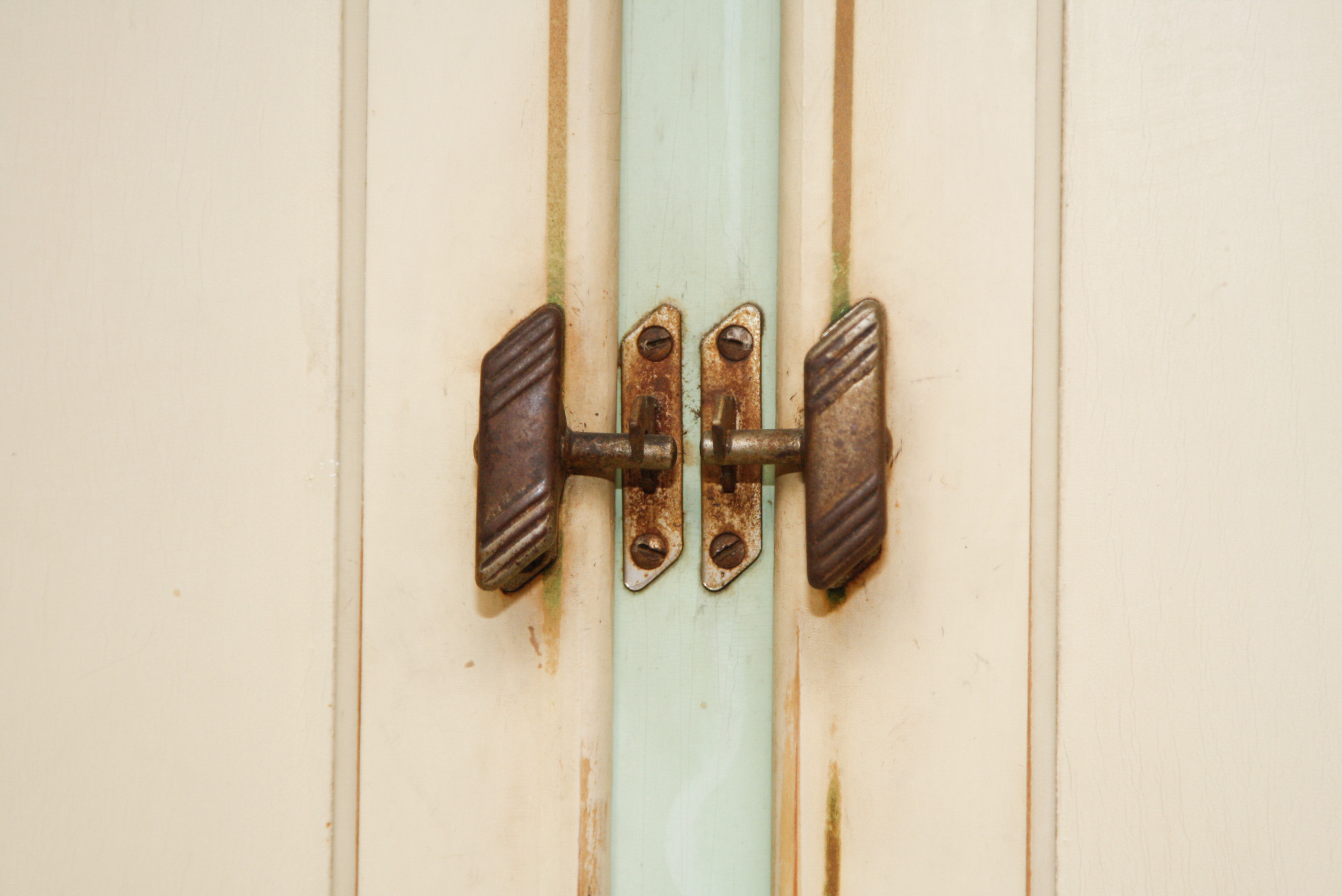 Antique Sellers Three-Piece Baker's Kitchen Wall Unit