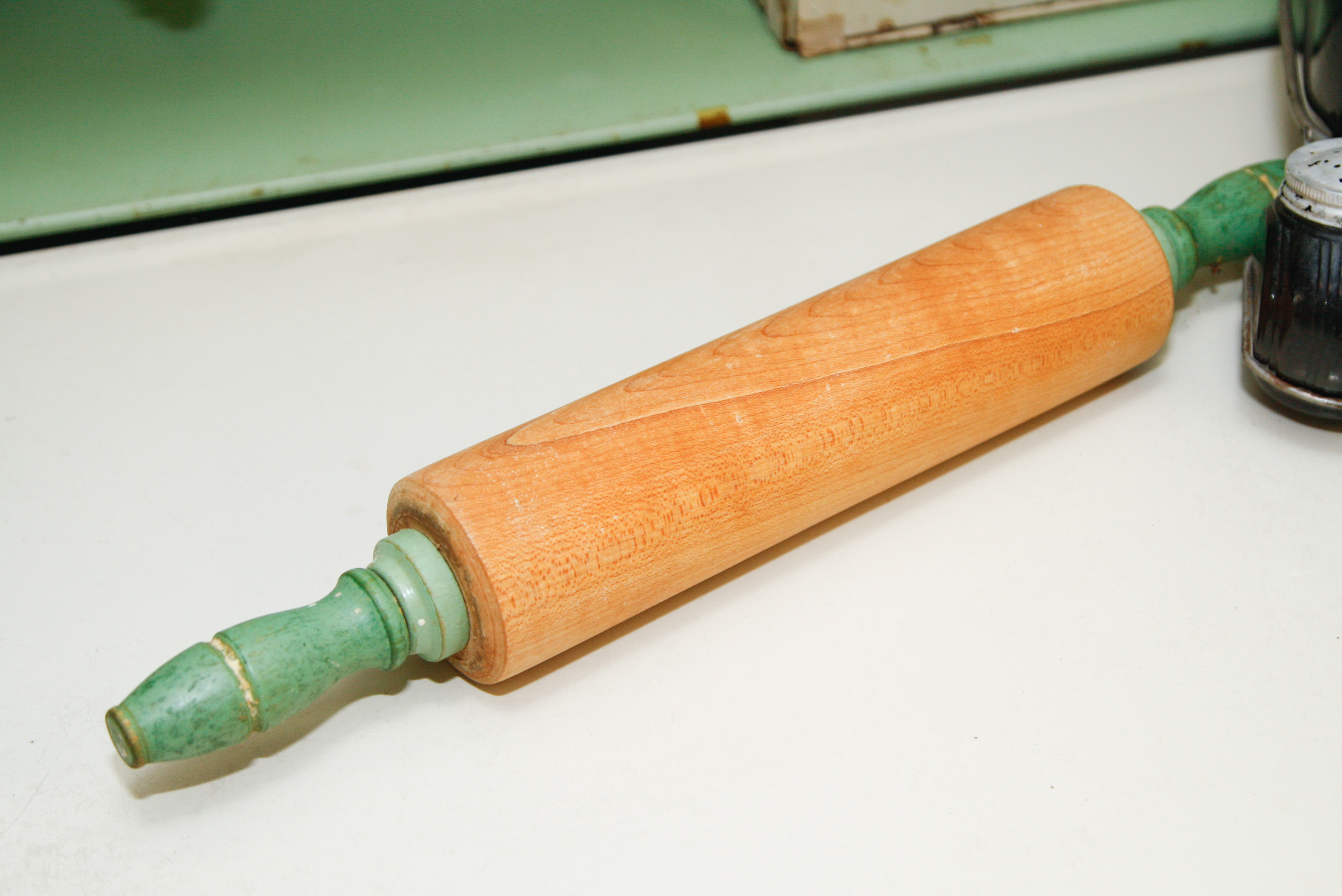 Antique Sellers Three-Piece Baker's Kitchen Wall Unit
