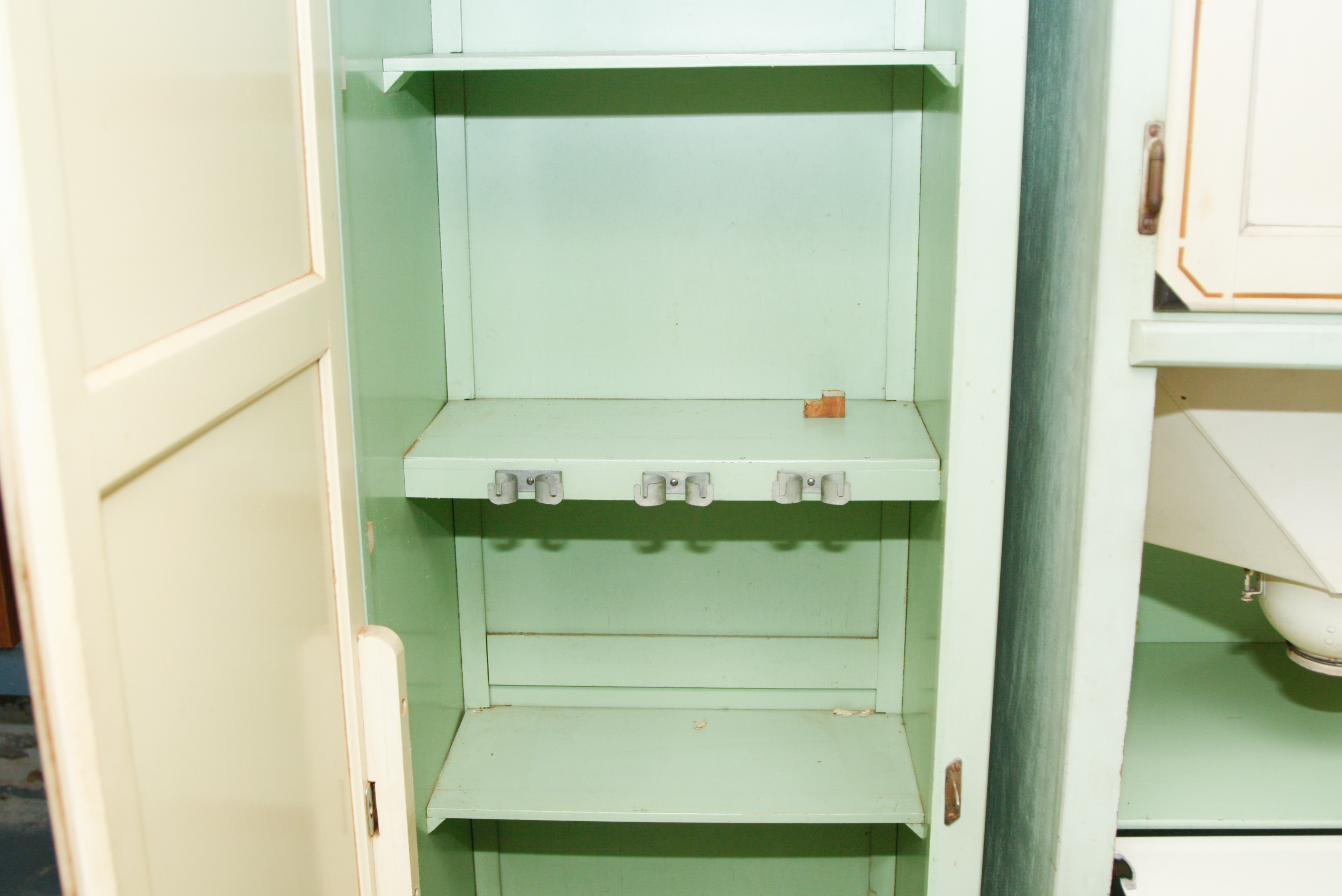 Antique Sellers Three-Piece Baker's Kitchen Wall Unit