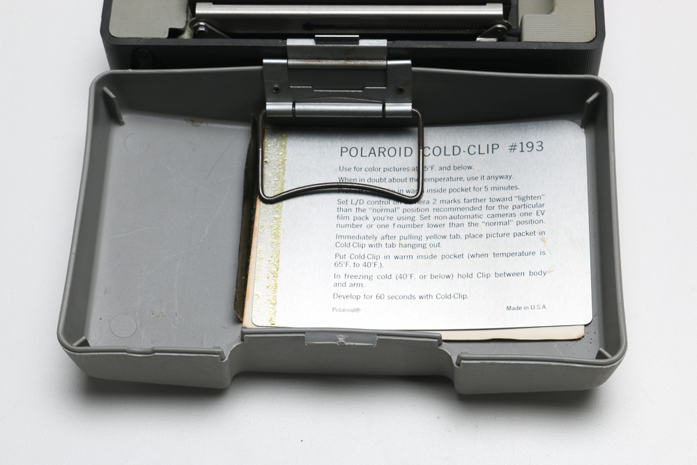 Vintage Polaroid Land Model 140 Camera And Flash