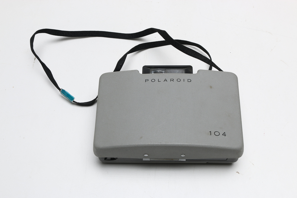 Vintage Polaroid Land Model 140 Camera And Flash