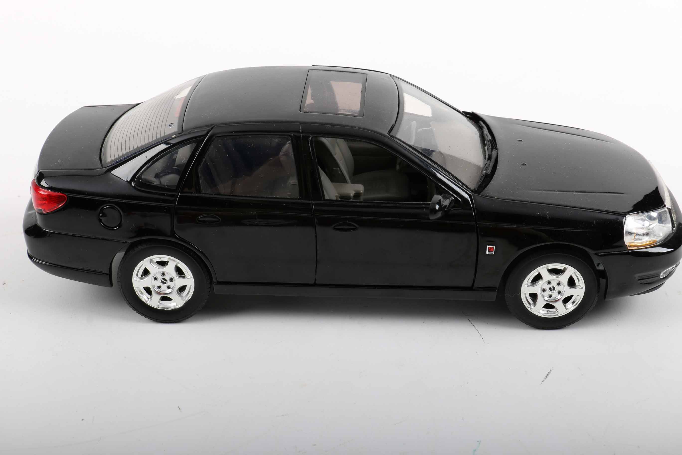 Highway 61 2003 Saturn L300 Die-Cast Cars