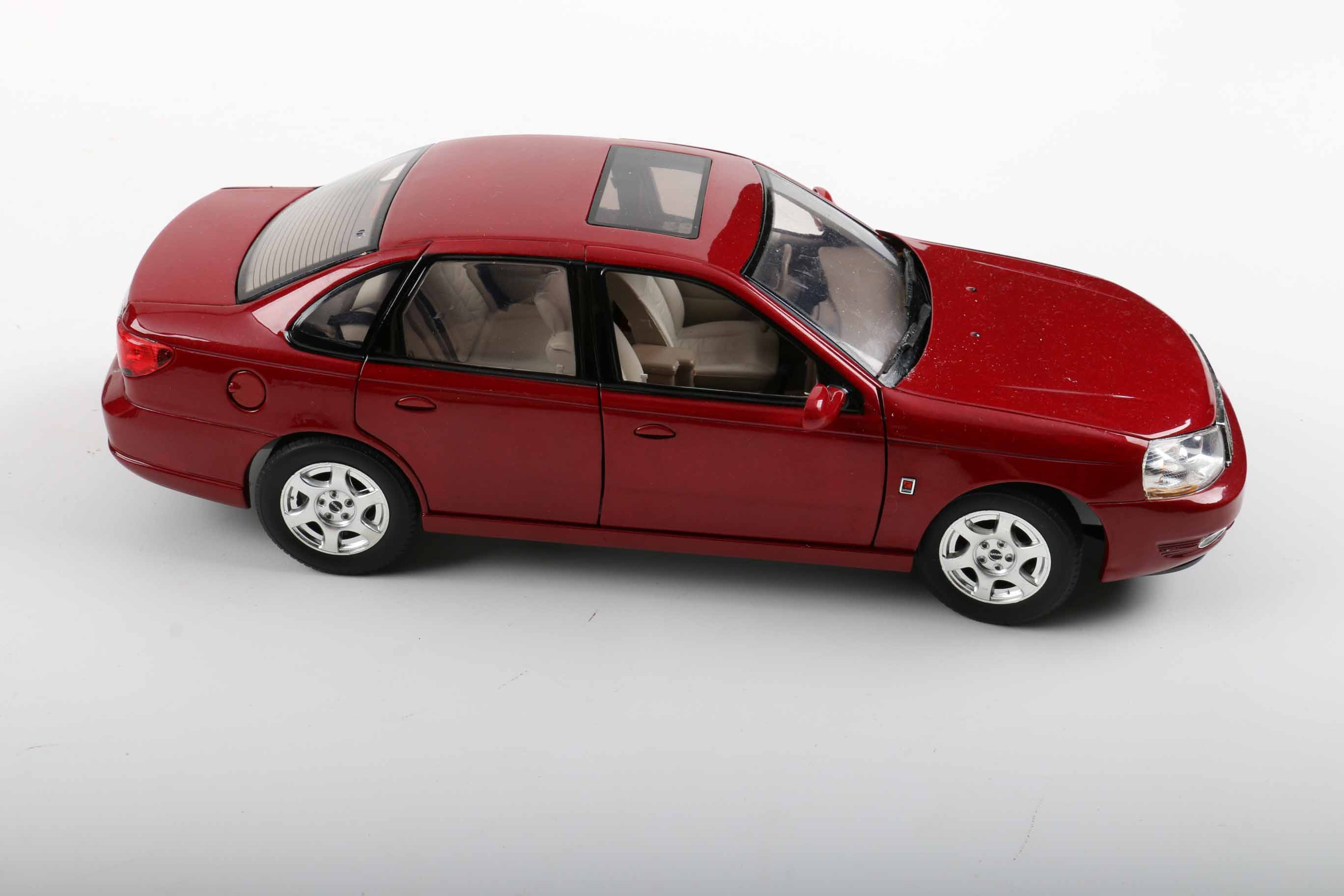 Highway 61 2003 Saturn L300 Die-Cast Cars