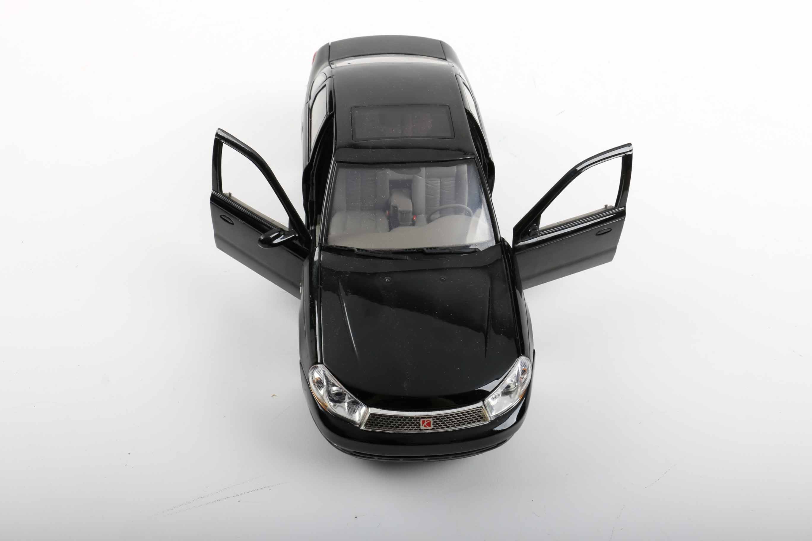 Highway 61 2003 Saturn L300 Die-Cast Cars