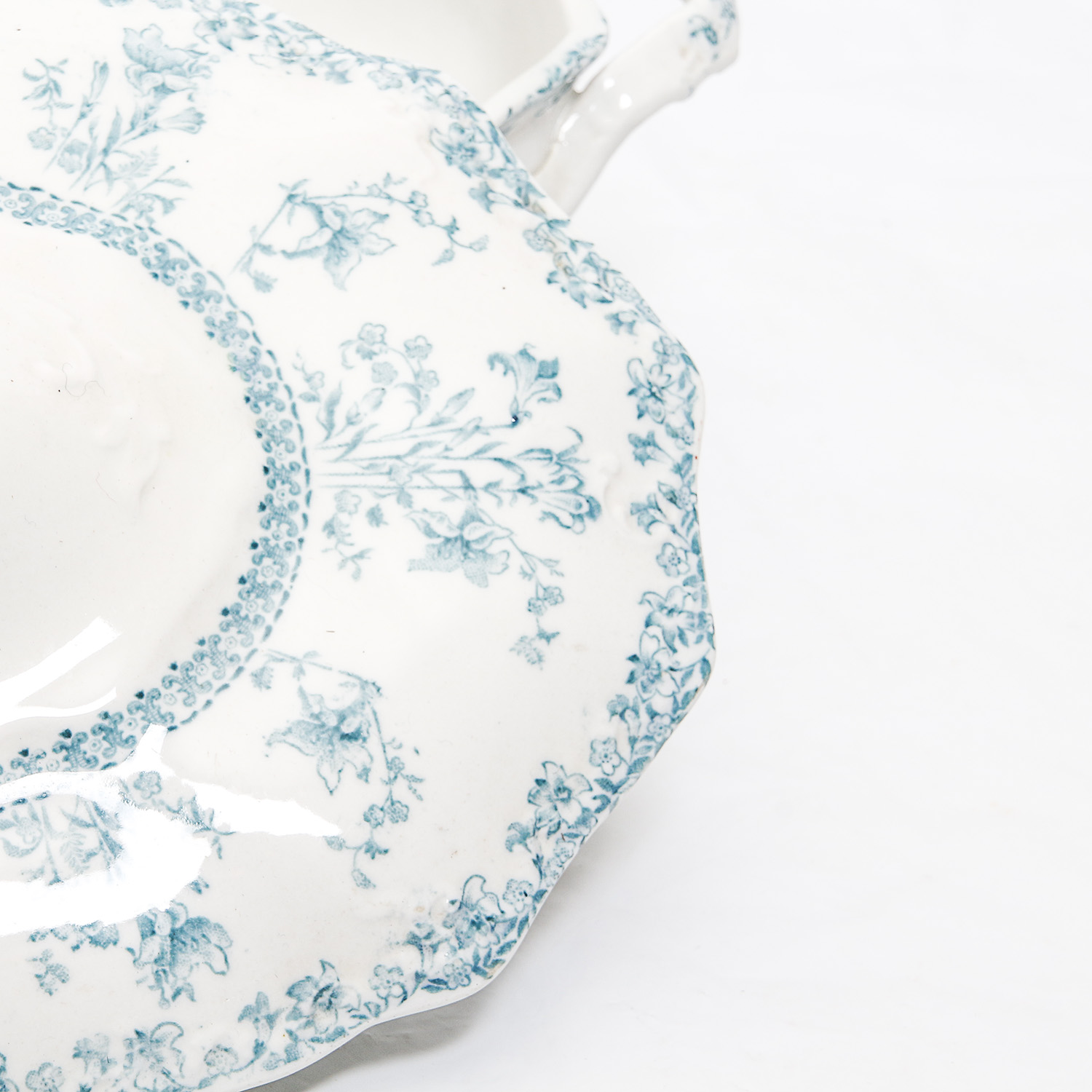 Vintage Hampton Blue and White Covered Serving Dish by New Wharf Pottery England