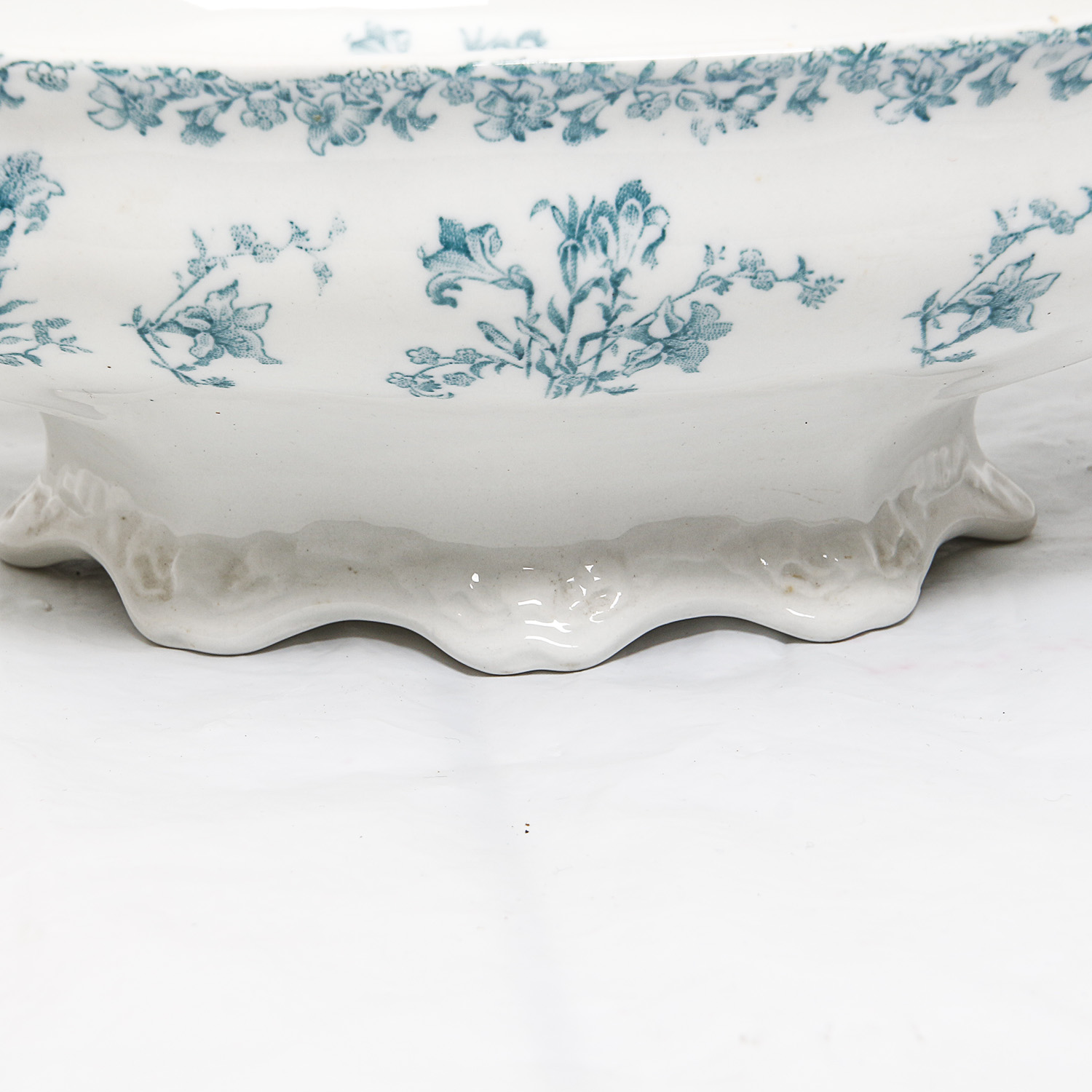 Vintage Hampton Blue and White Covered Serving Dish by New Wharf Pottery England