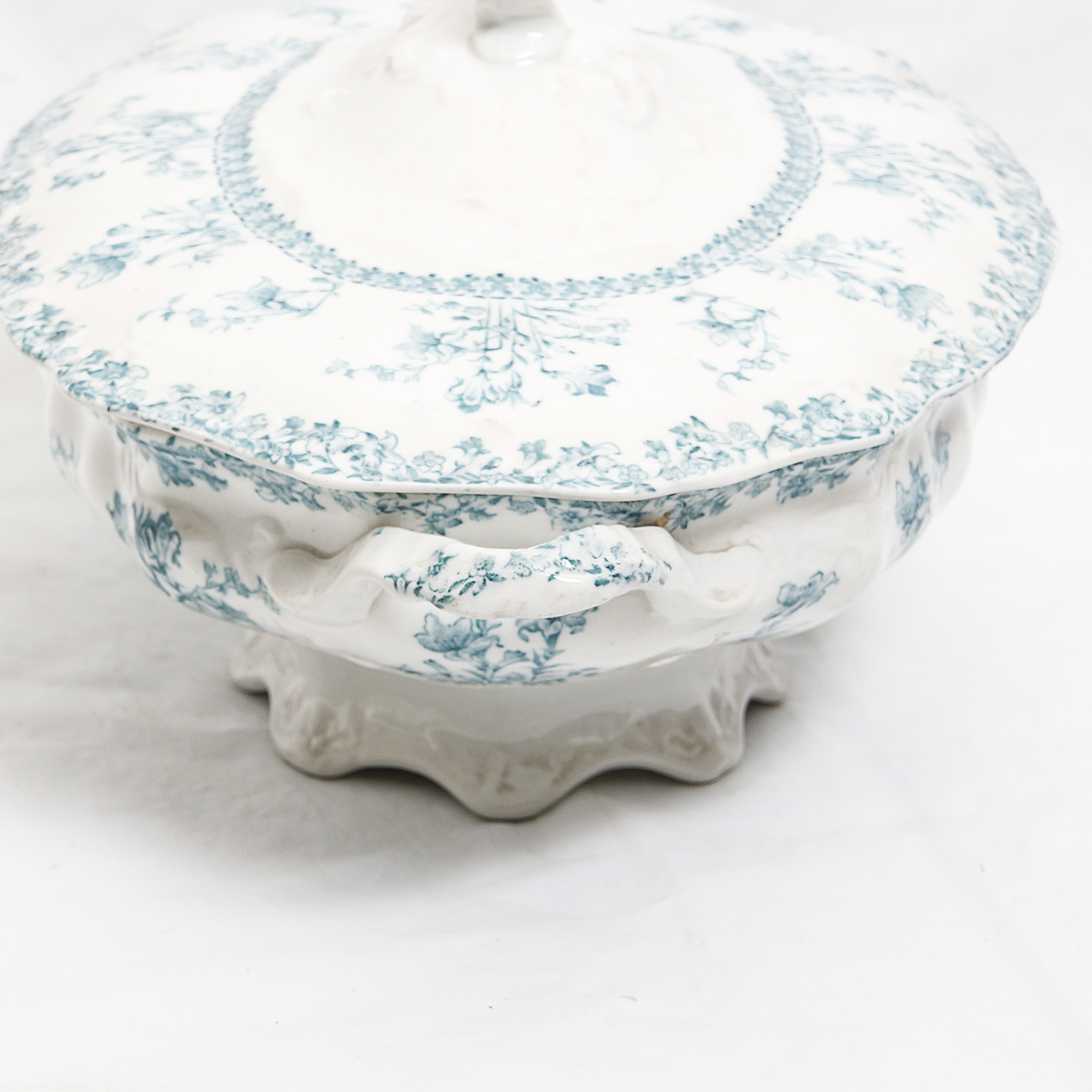 Vintage Hampton Blue and White Covered Serving Dish by New Wharf Pottery England