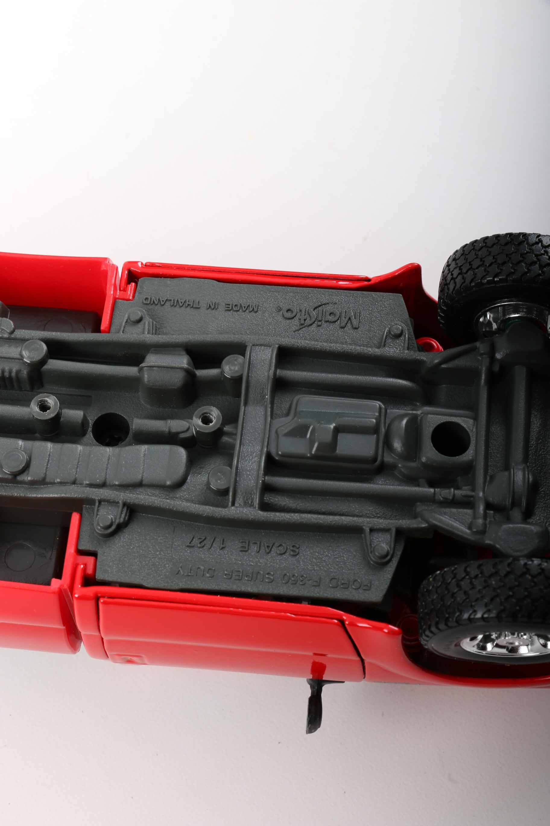 Maisto Die-Cast Ford Truck Collection