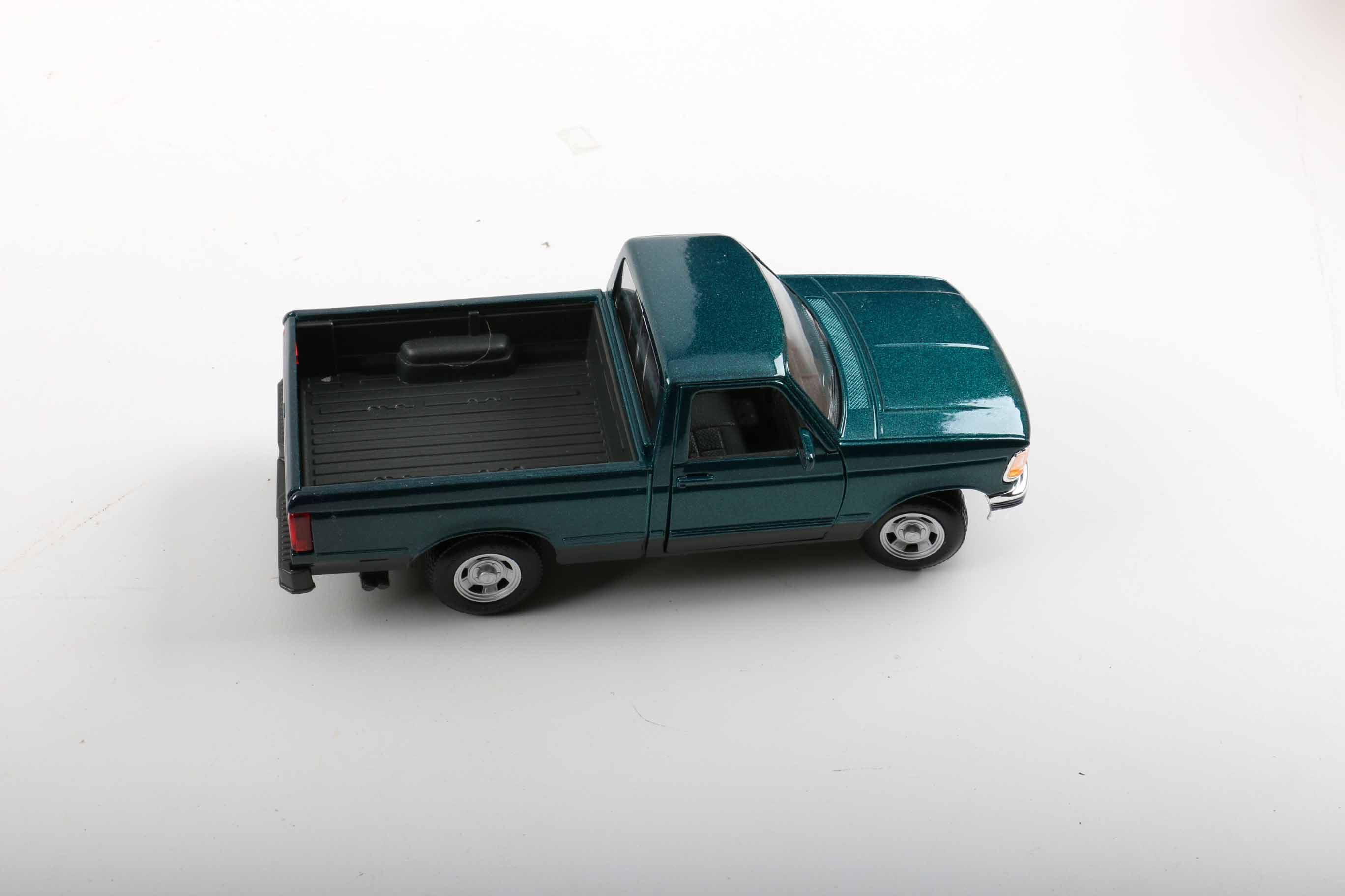 Maisto Die-Cast Ford Truck Collection