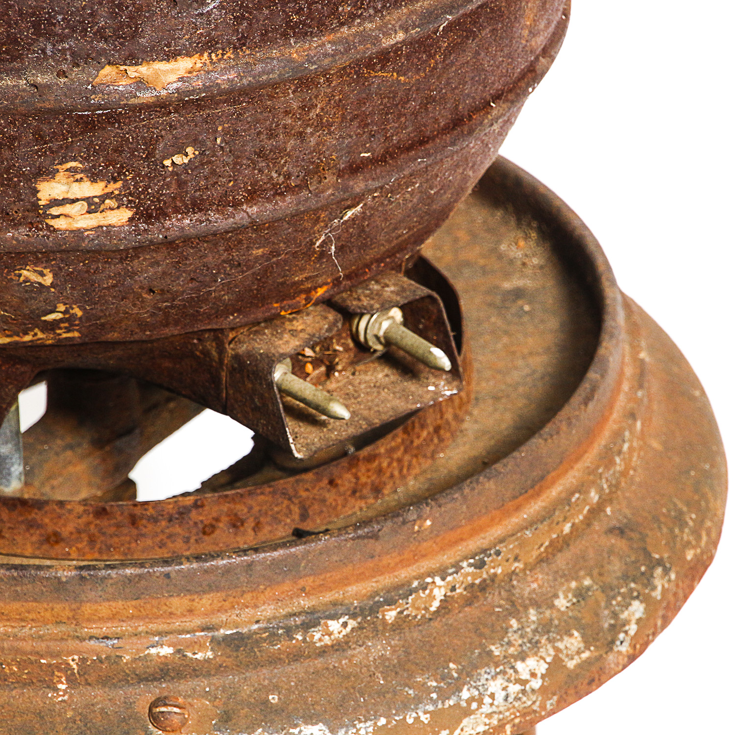 Vintage Cast Iron Pot with Lid and Stand