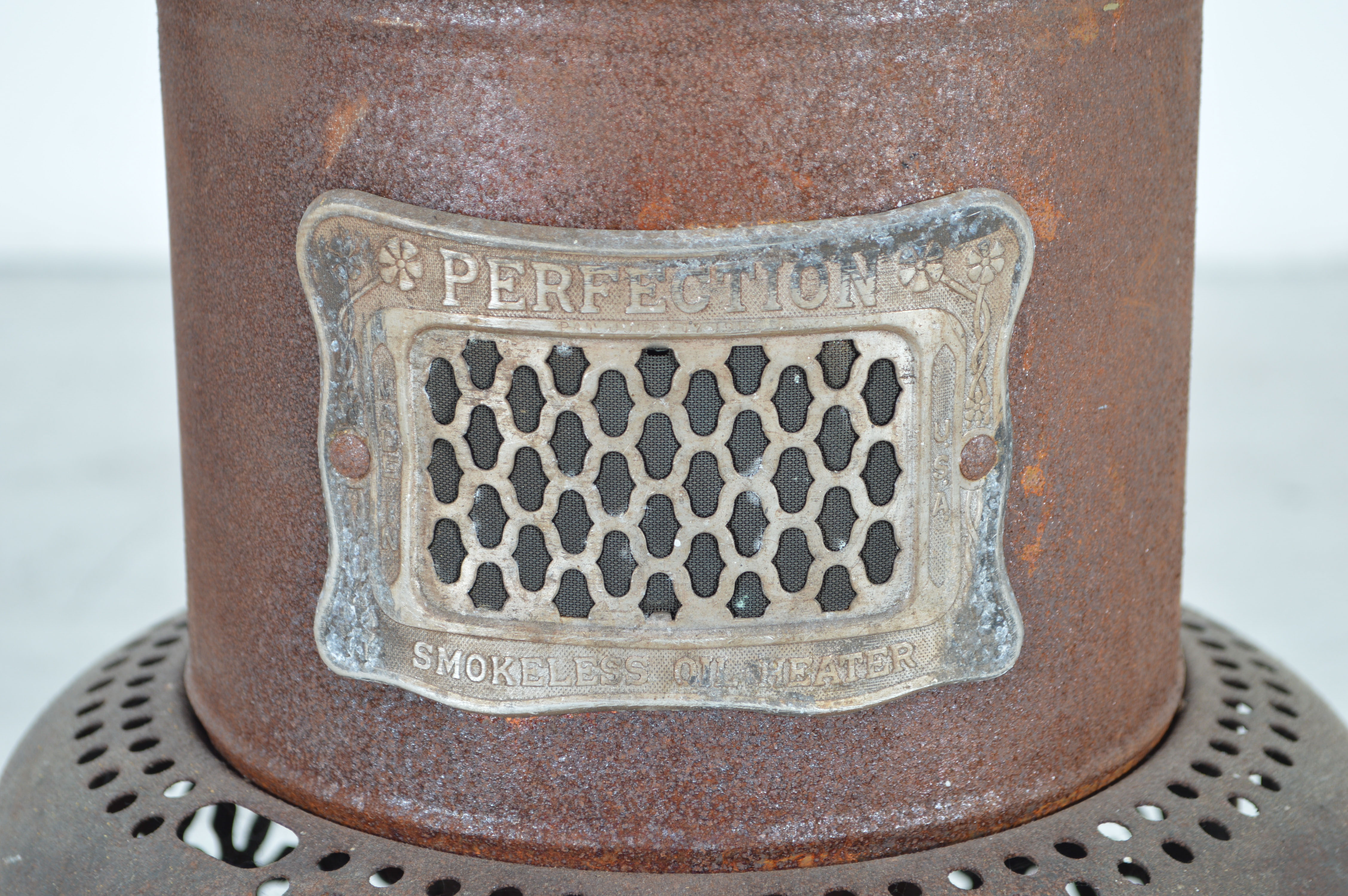 Vintage Perfection Smokeless Oil Heater