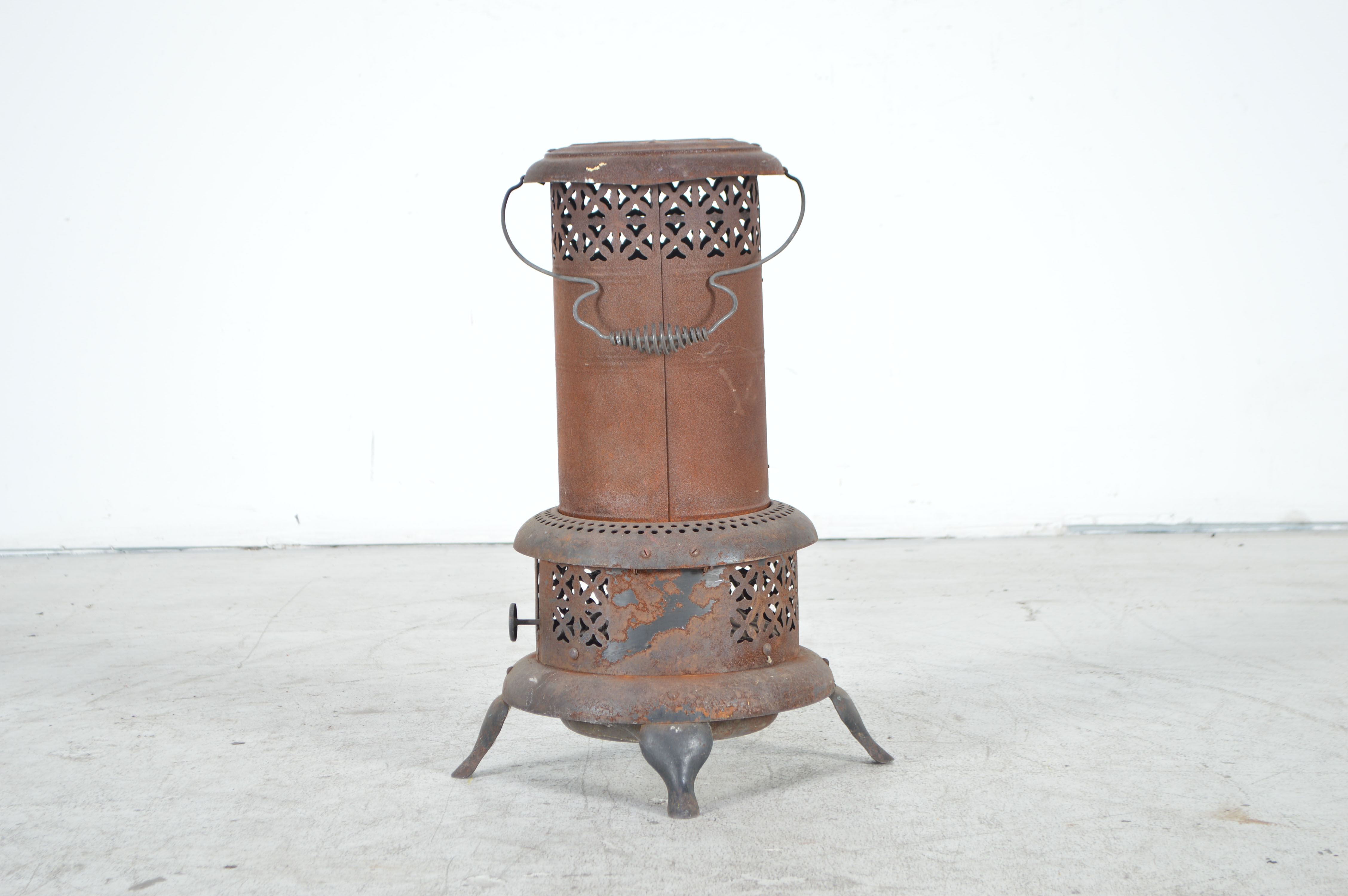 Vintage Perfection Smokeless Oil Heater