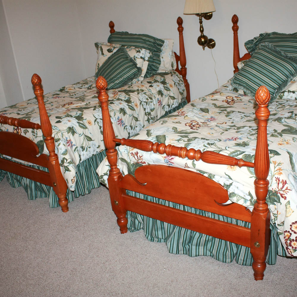 Pair of Kling Federal Style Maple Twin Beds and Bedding