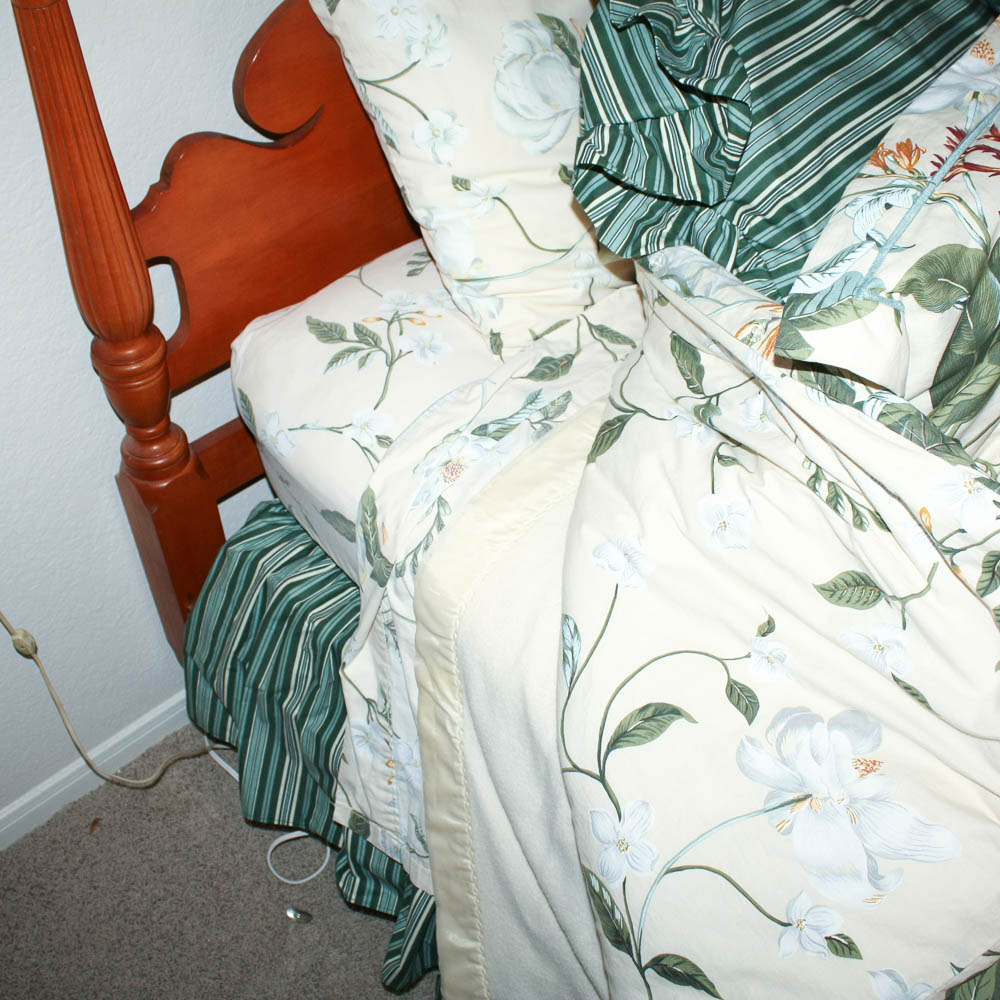 Pair of Kling Federal Style Maple Twin Beds and Bedding