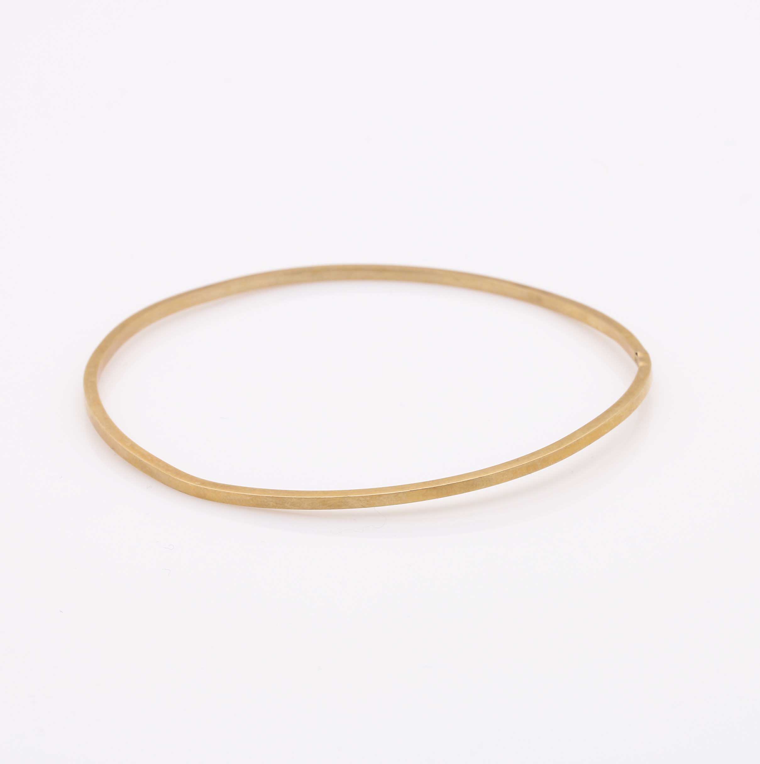 18K Yellow Gold Bangle Bracelet