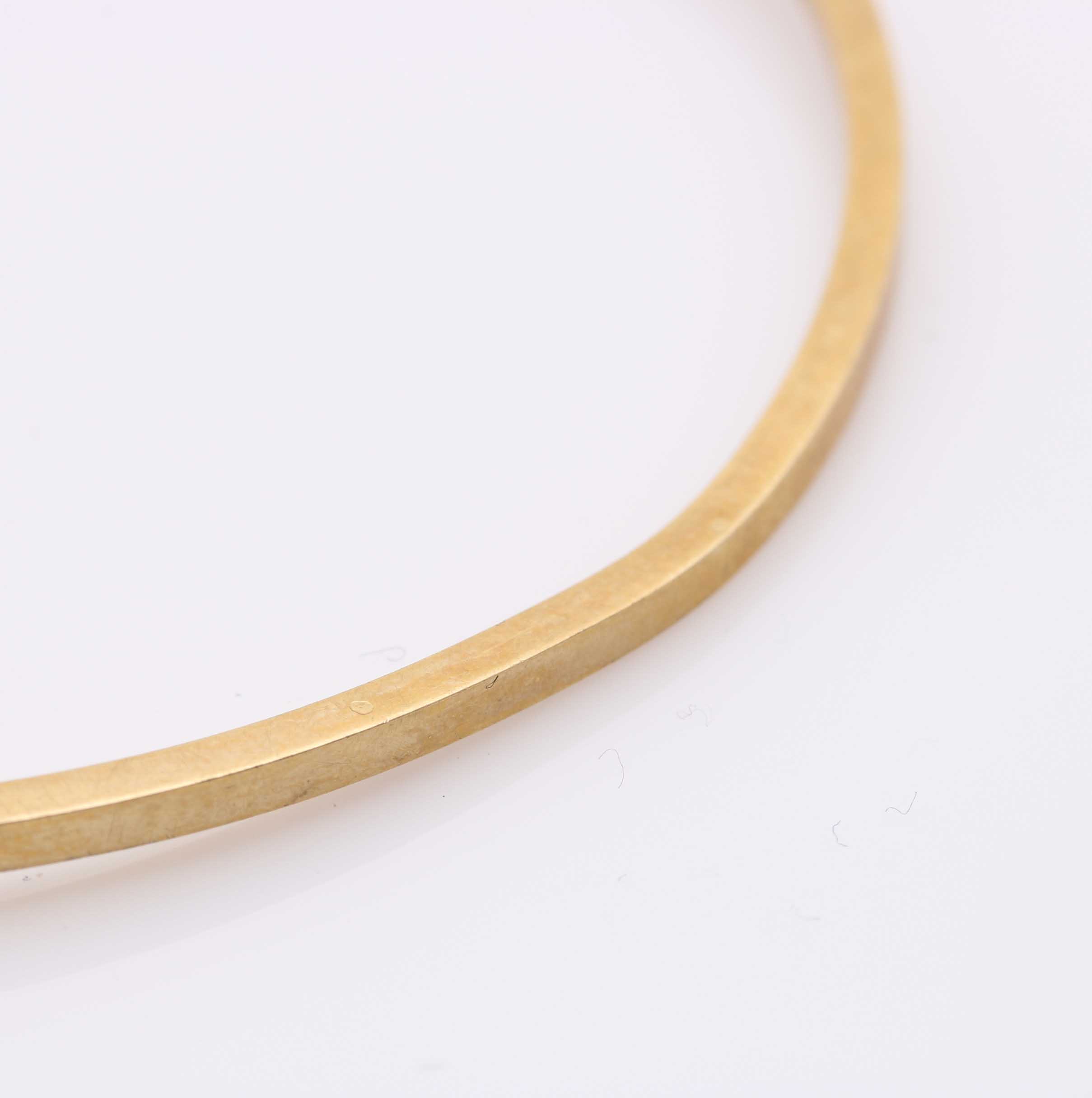 18K Yellow Gold Bangle Bracelet