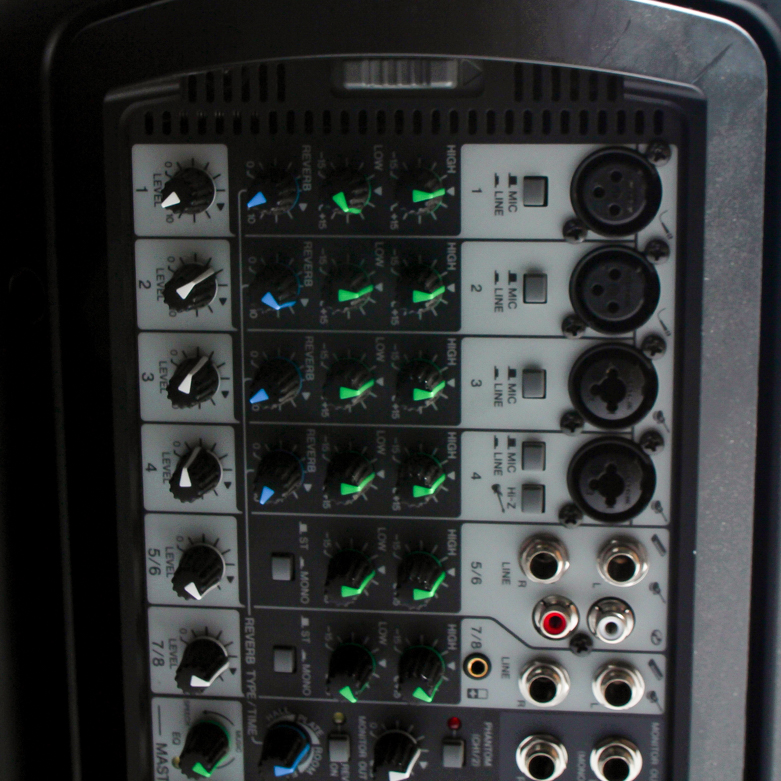 Yamaha Stagepas 400i Portable PA System