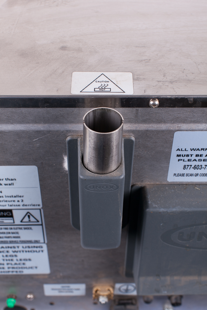 Cadco Stefania Toaster Oven