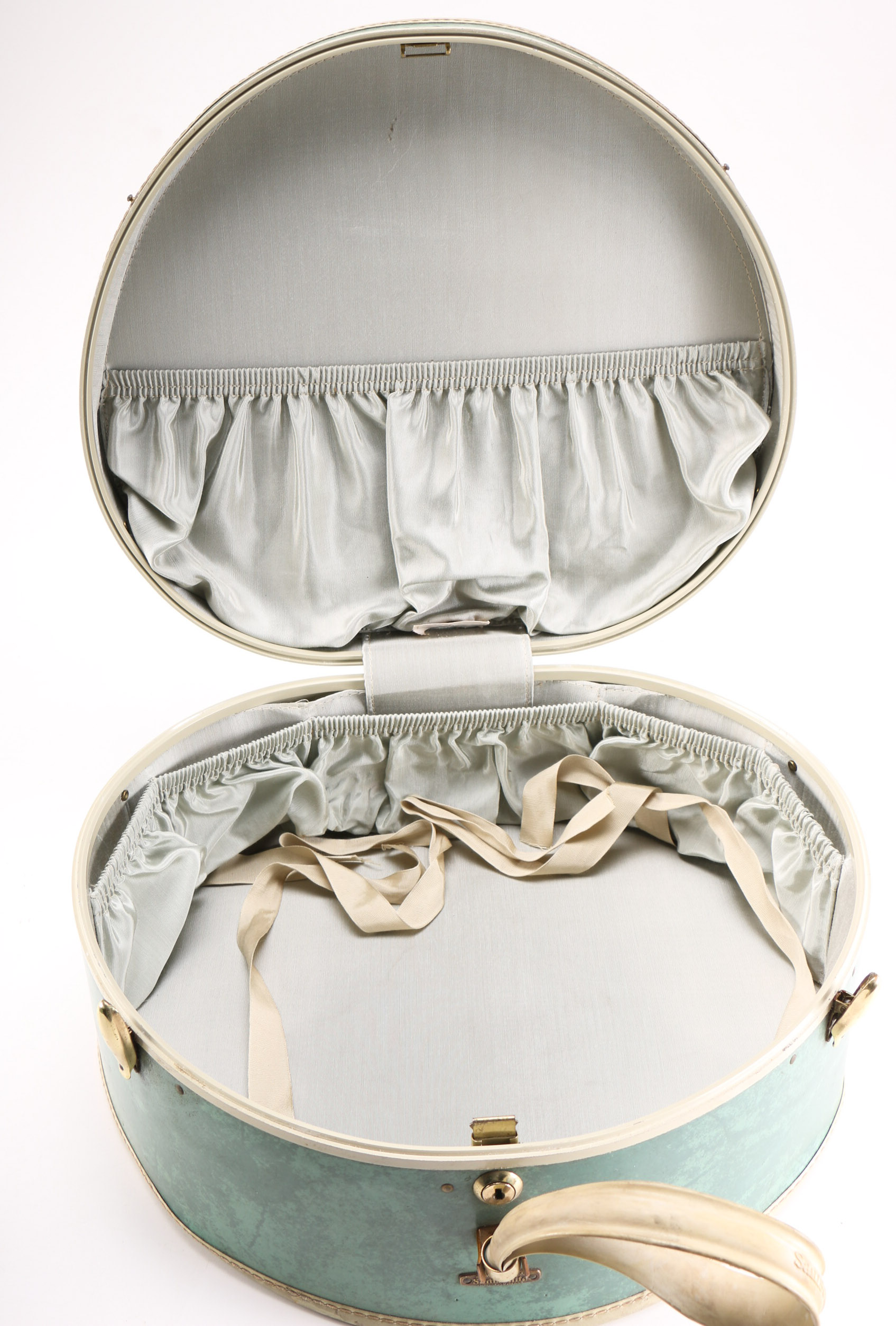 Vintage Group of Samsonite Luggage