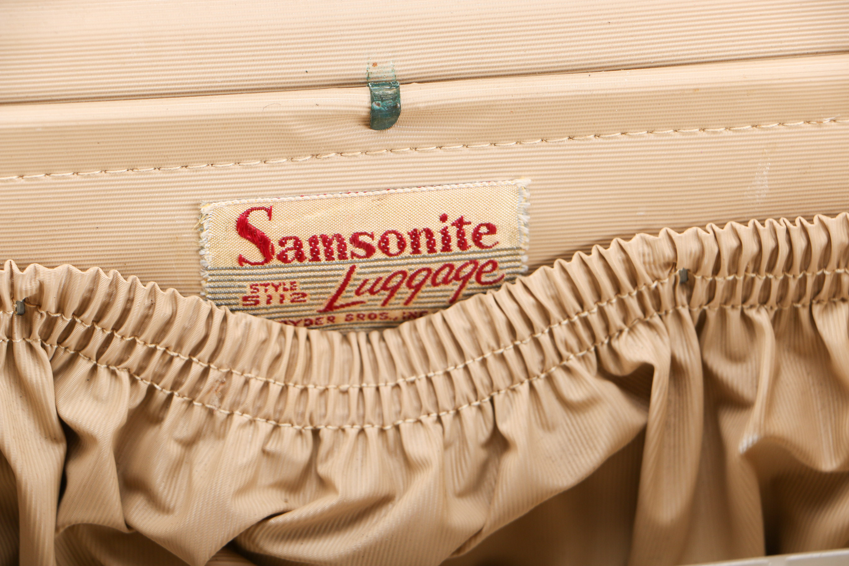 Vintage Group of Samsonite Luggage