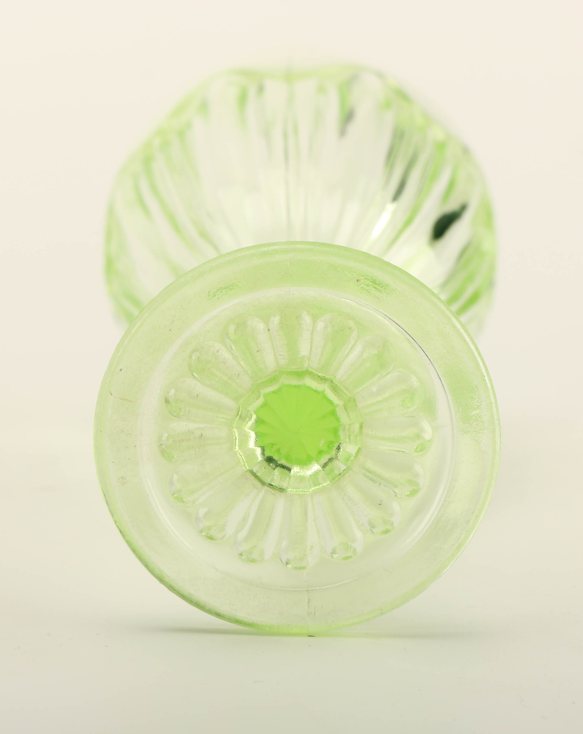 Vaseline Glassware Set