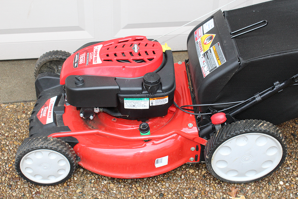 Troy-Bilt In-Step TB360 Briggs & Stratton Professional 190cc Lawn Mower