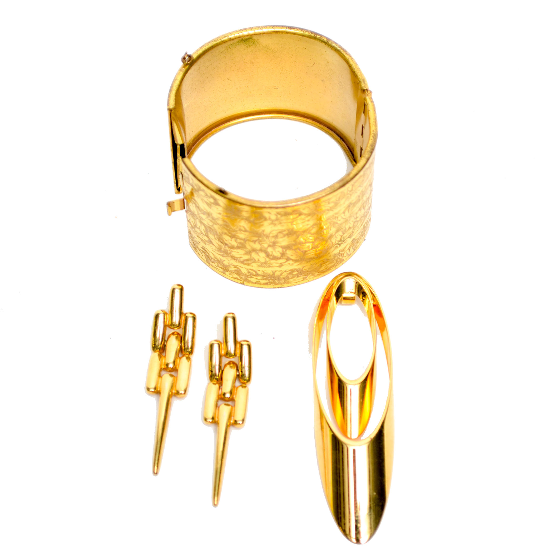 Assortment of Gold Tone Costume Jewelry