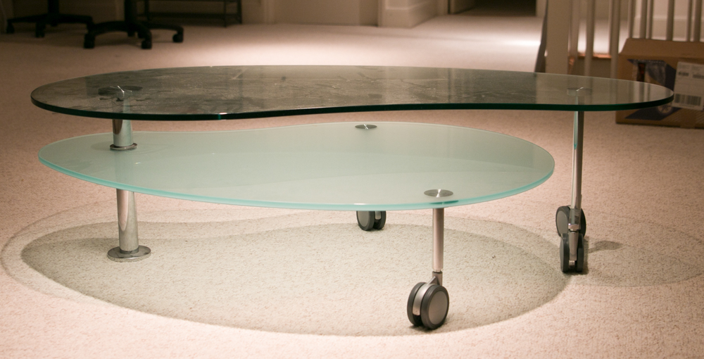 Modern Kidney-shaped Glass Coffee Table