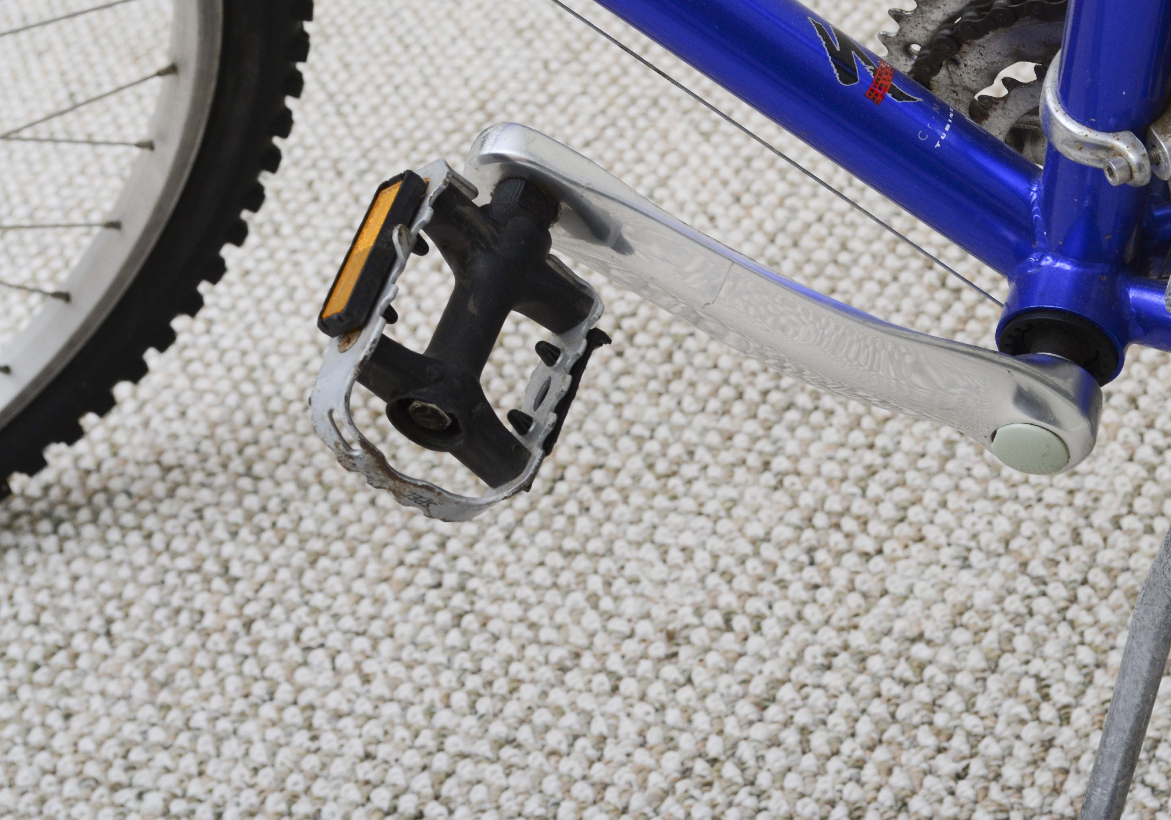 Hard Rock FS "Specialized" Mountain Bike