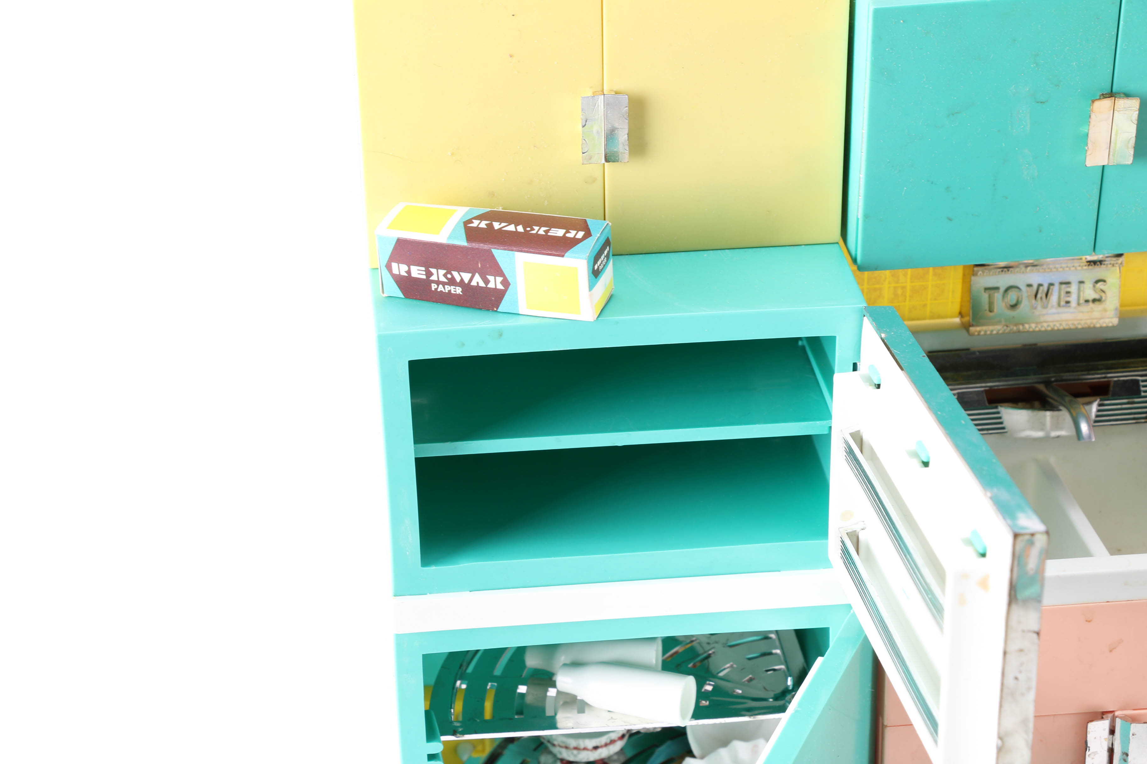 1960s Barbie-Sized Deluxe Reading "Dream Kitchen" Playset