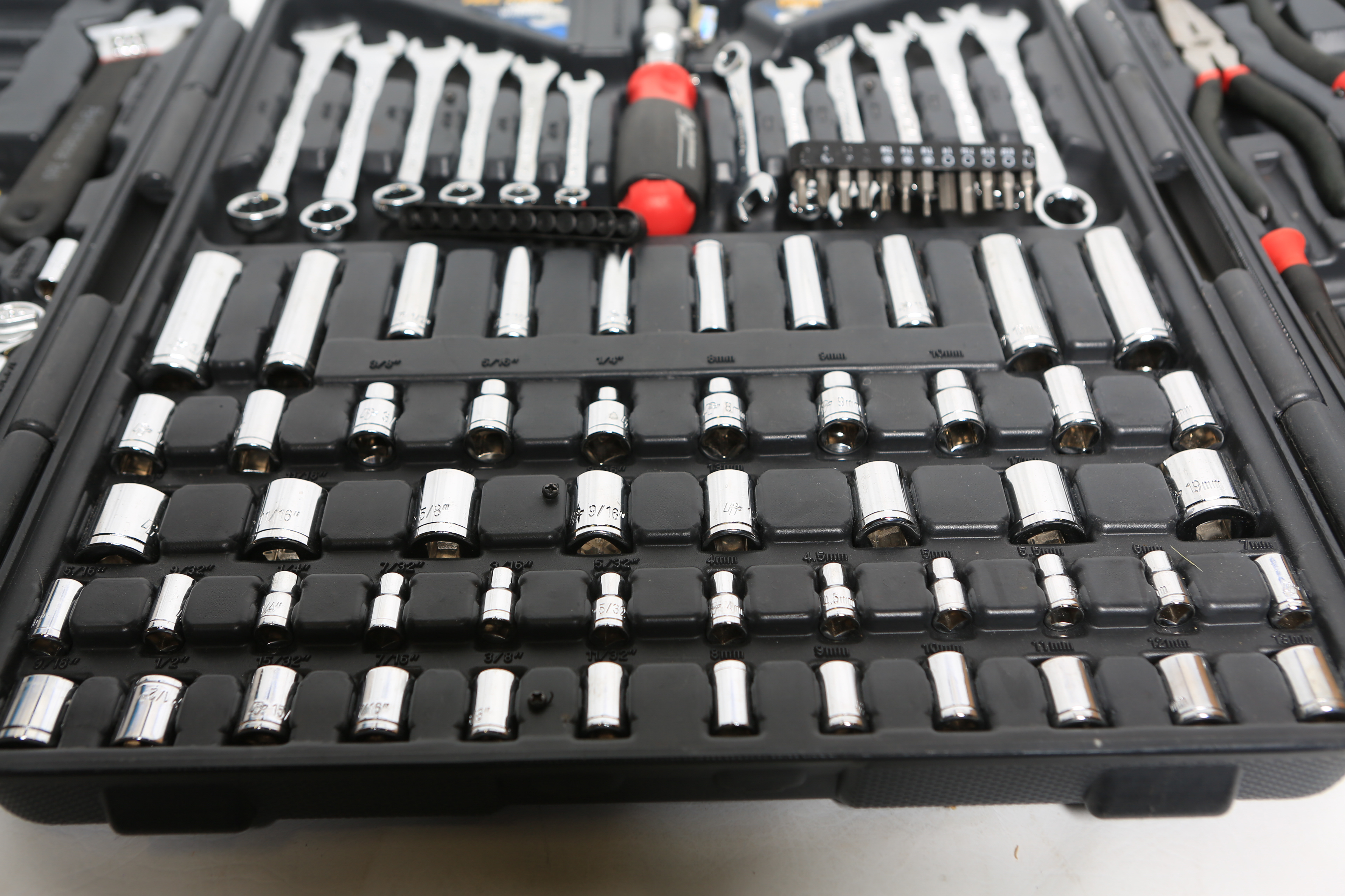 PT Performance 150 Piece Tool Kit
