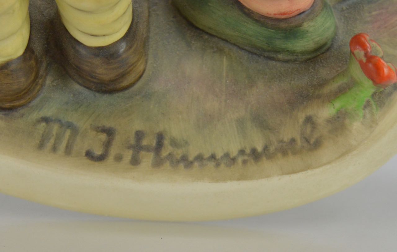 "School Girls" Goebel Hummel Figurines