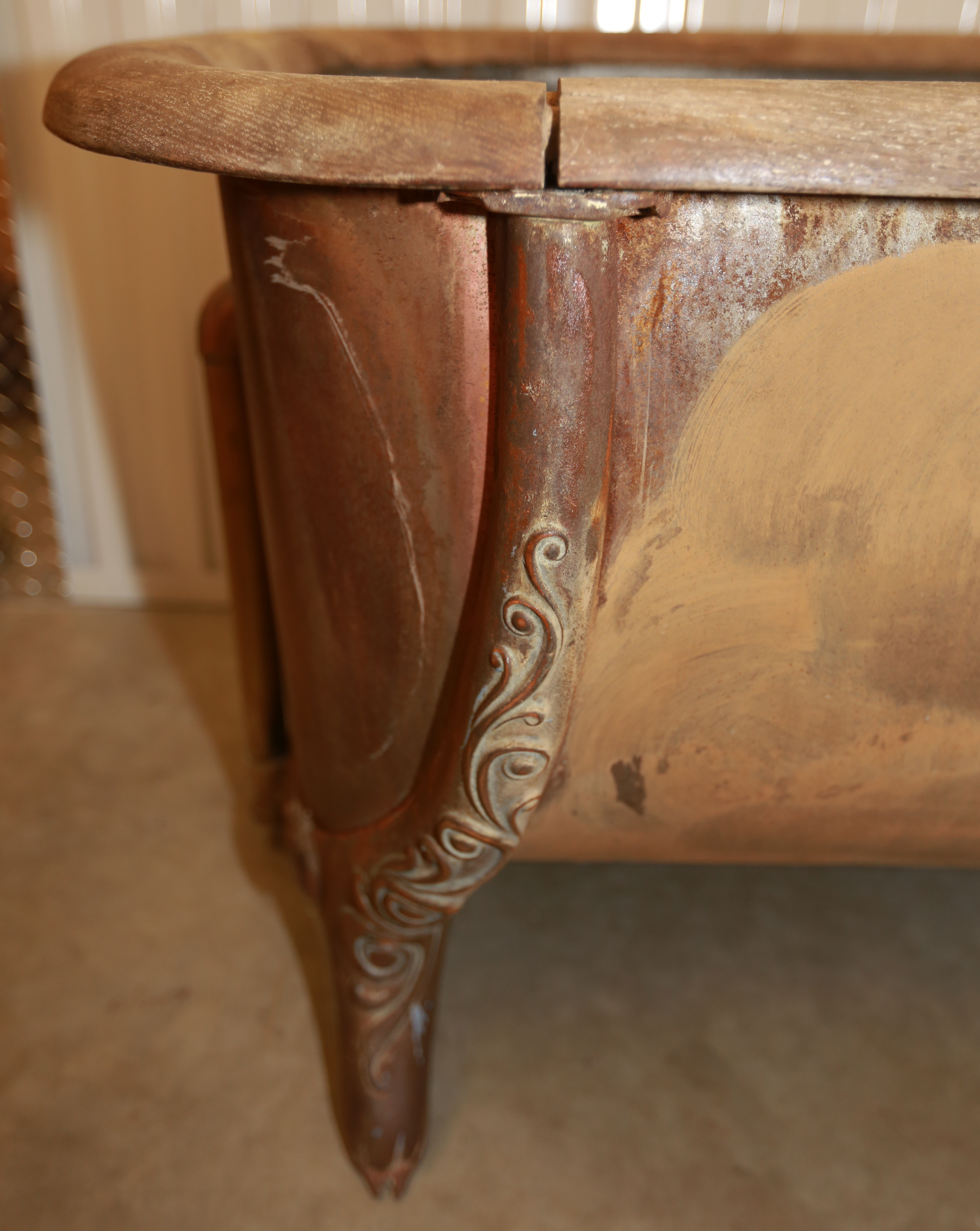 Antique Circa 1890s Metal Bathtub