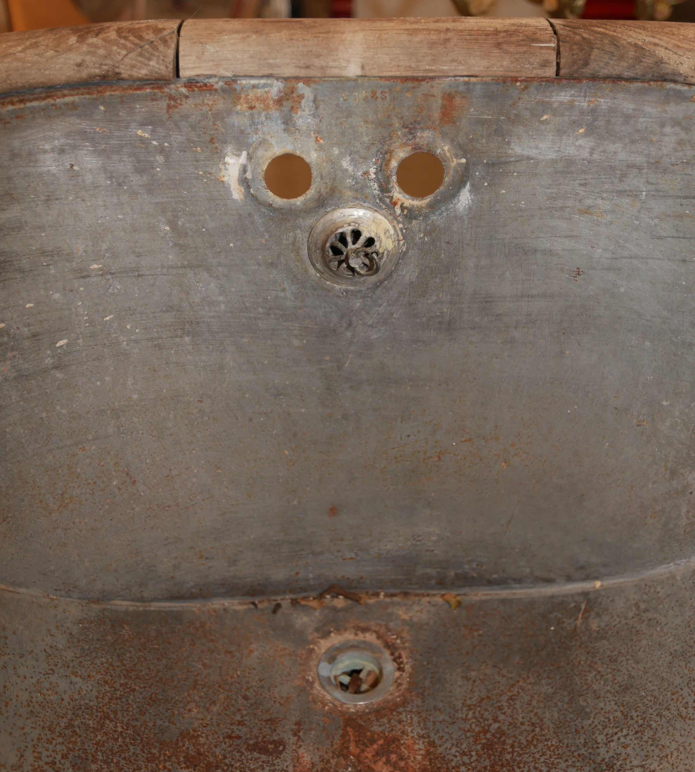 Antique Circa 1890s Metal Bathtub