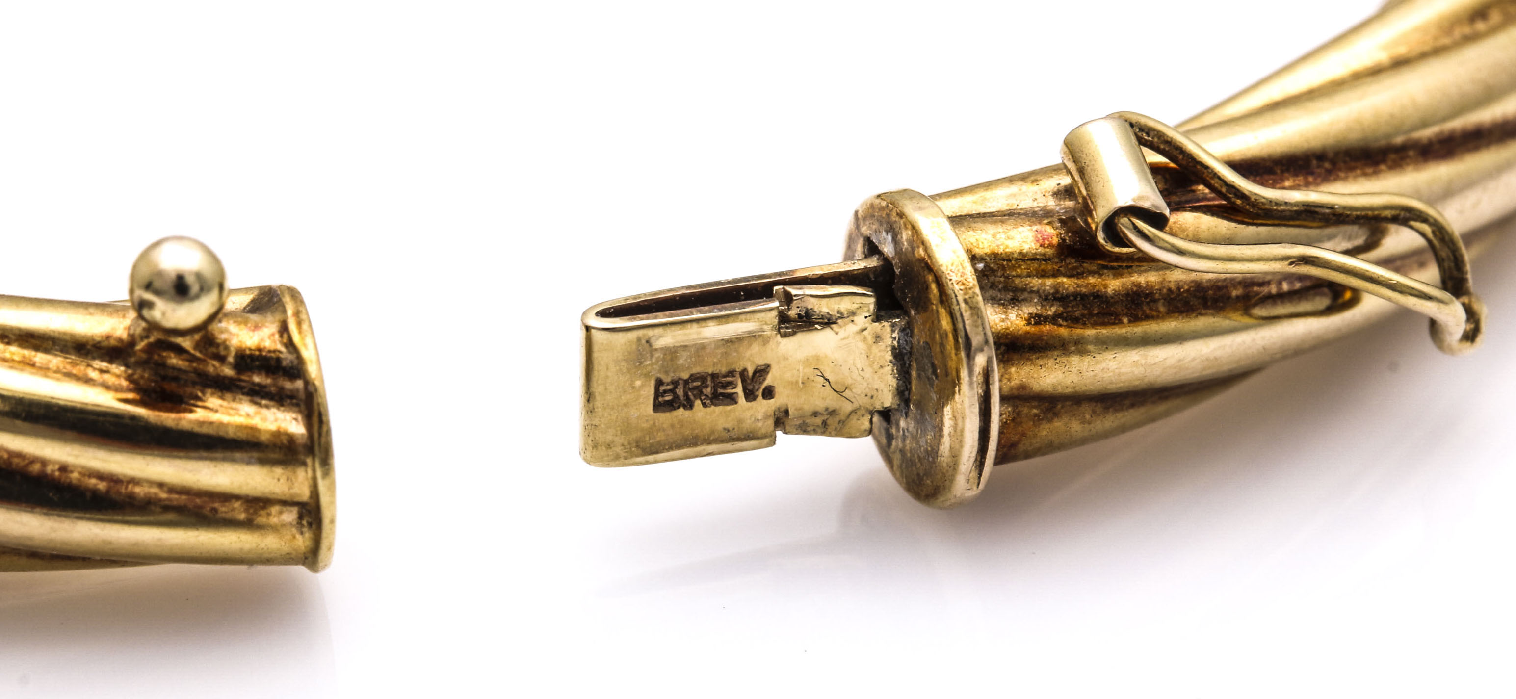 14K Yellow Gold Twisted Rope Bangle by Unoaerre