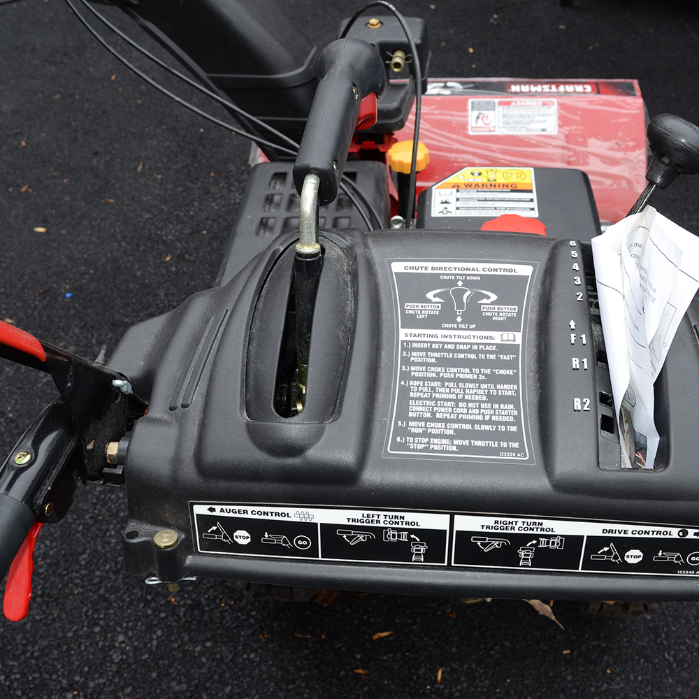 Craftsman 28" Clearing Snow Blower