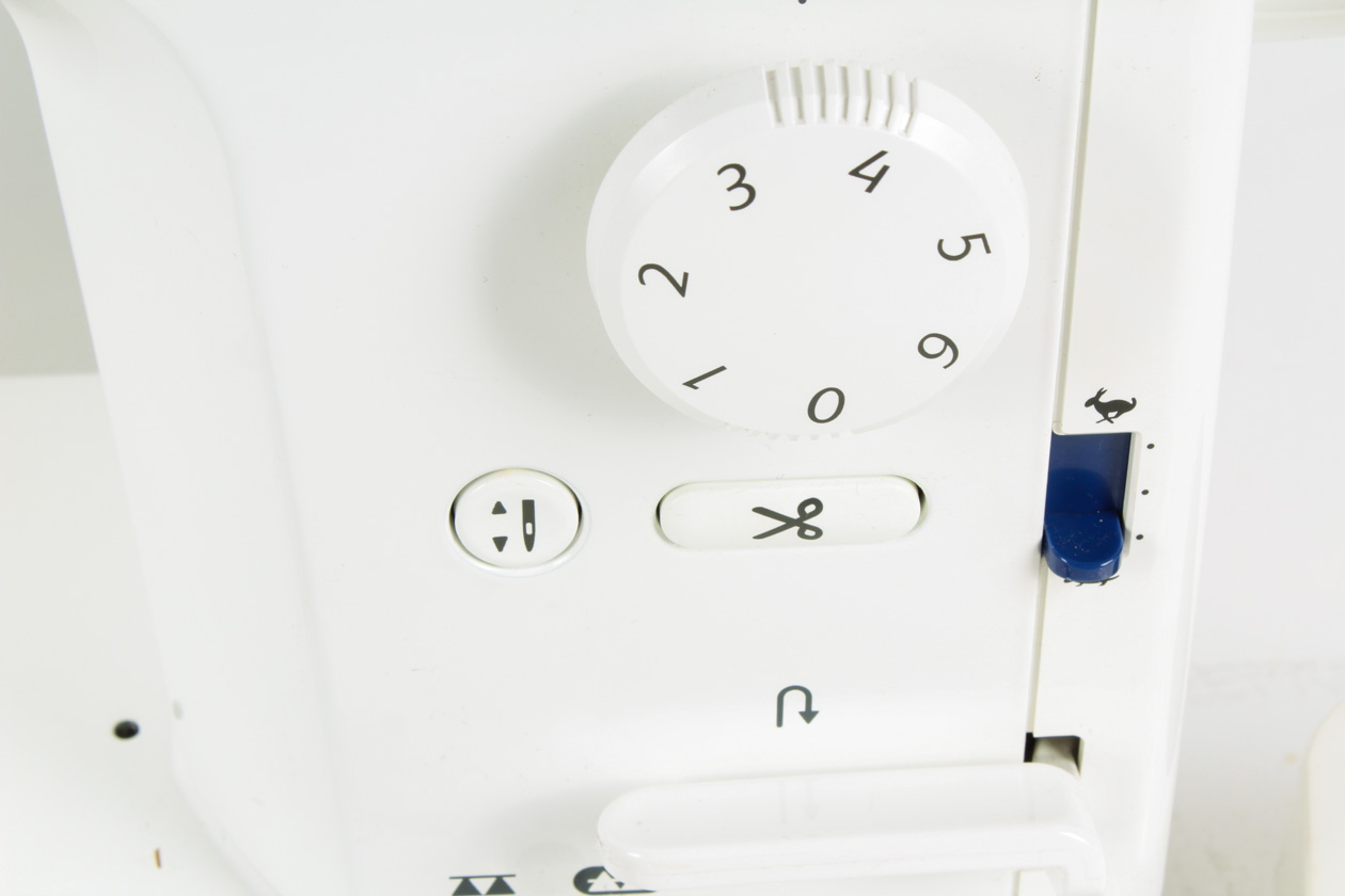 Juki TL-2010Q 9" Arm Straight Stitch Sewing Quilting Machine