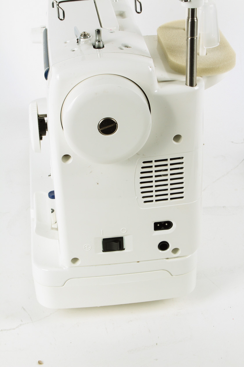 Juki TL-2010Q 9" Arm Straight Stitch Sewing Quilting Machine