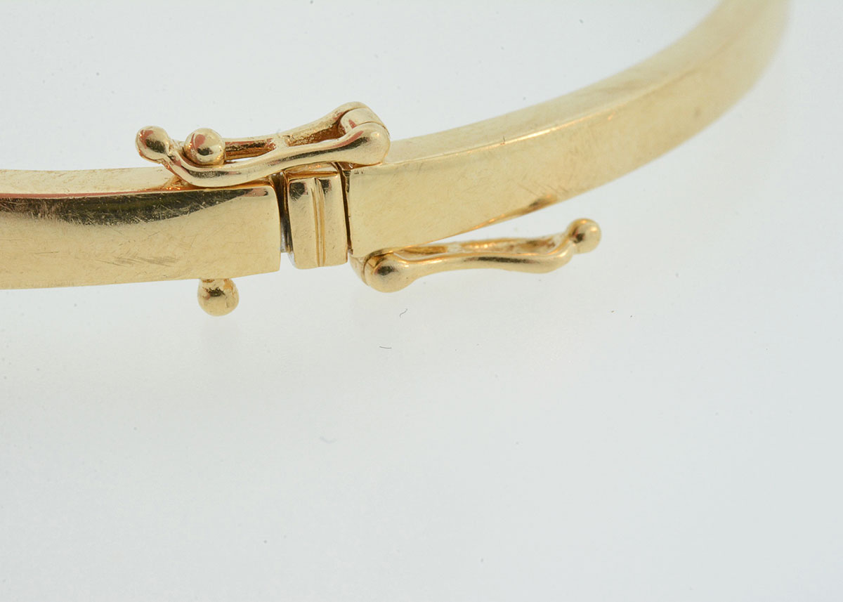 14K Yellow Yellow Gold and Diamond Bangle Bracelet