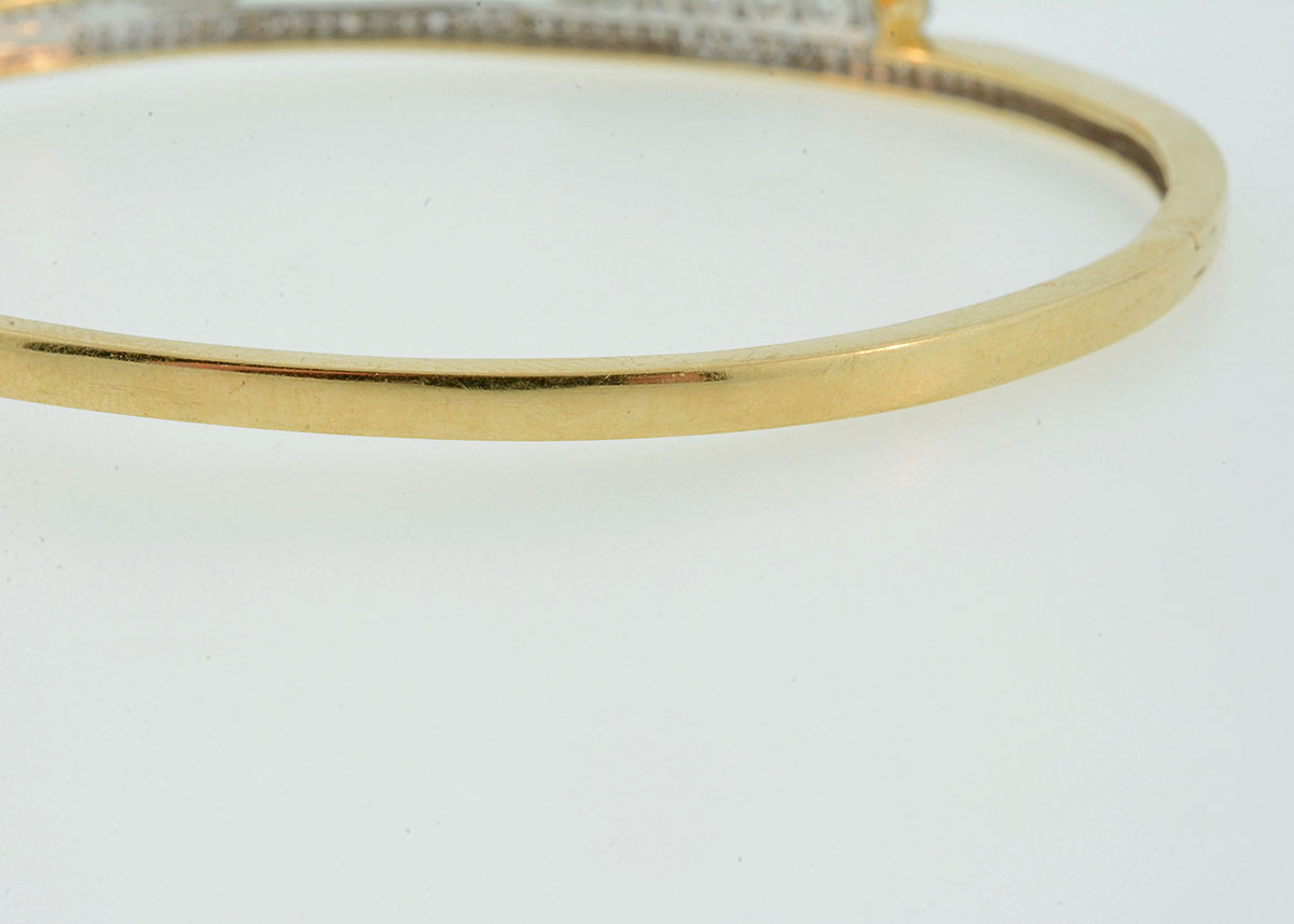 14K Yellow Yellow Gold and Diamond Bangle Bracelet