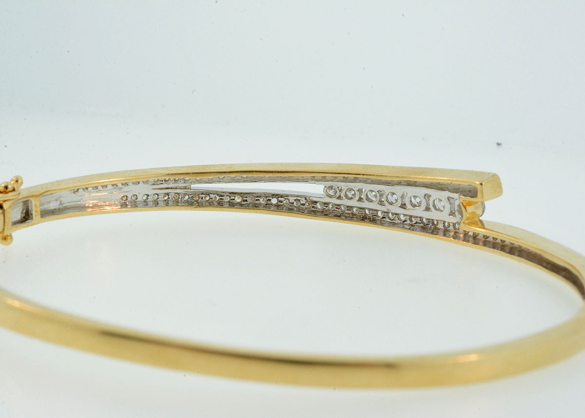 14K Yellow Yellow Gold and Diamond Bangle Bracelet