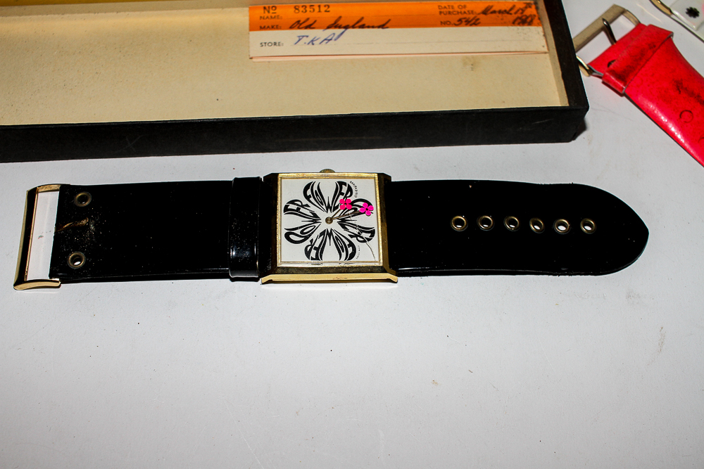 Vintage Old England "Flower" Wrist Watch