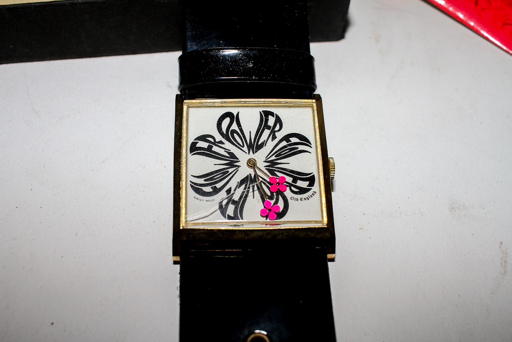 Vintage Old England "Flower" Wrist Watch