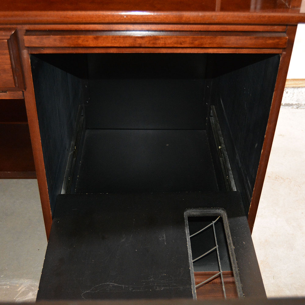 Riverside Furniture Veneer Roll Top Computer Desk with Chair