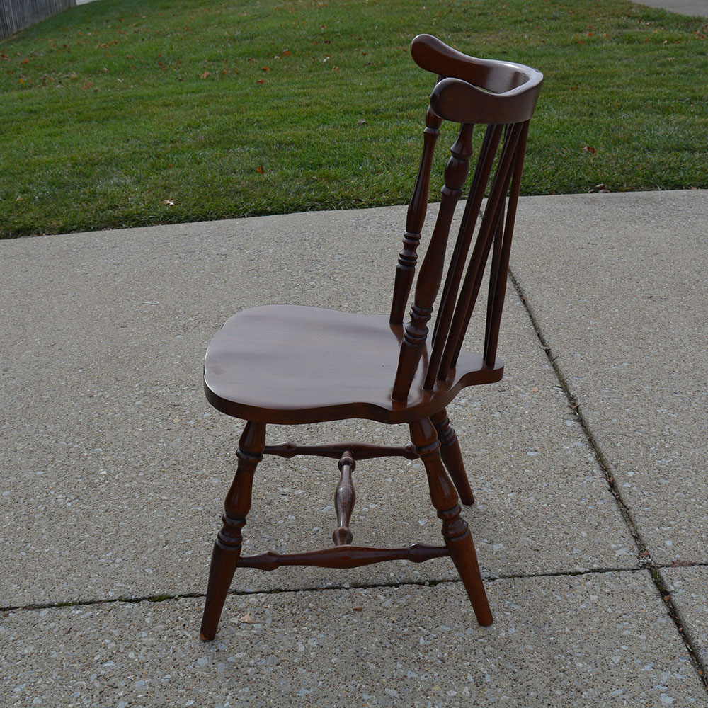 Riverside Furniture Veneer Roll Top Computer Desk with Chair