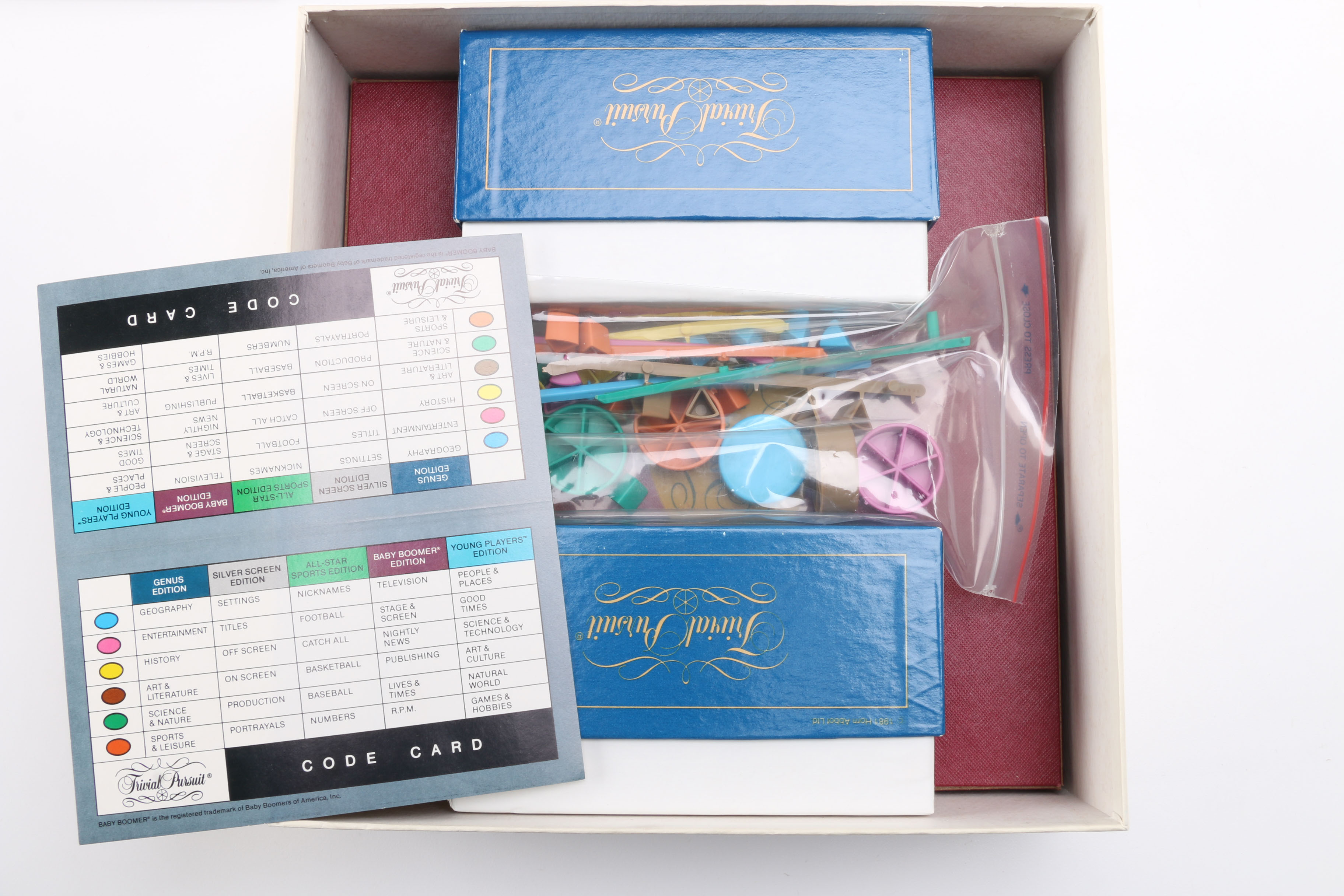 Vintage "Scrabble" and "Trivial Pursuit" Games